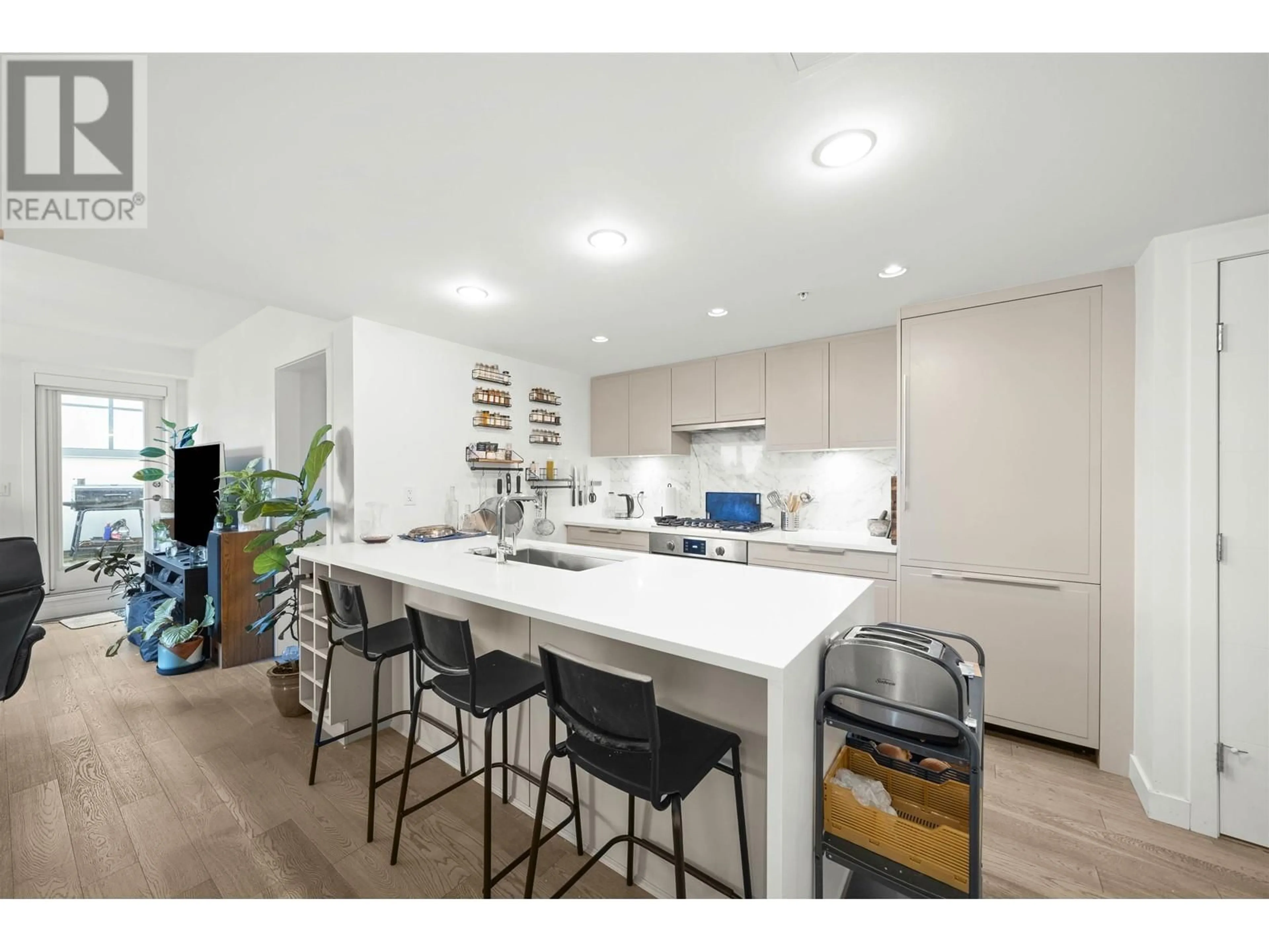 Open concept kitchen, unknown for 322 - 7828 GRANVILLE STREET, Vancouver British Columbia V6P4Z2