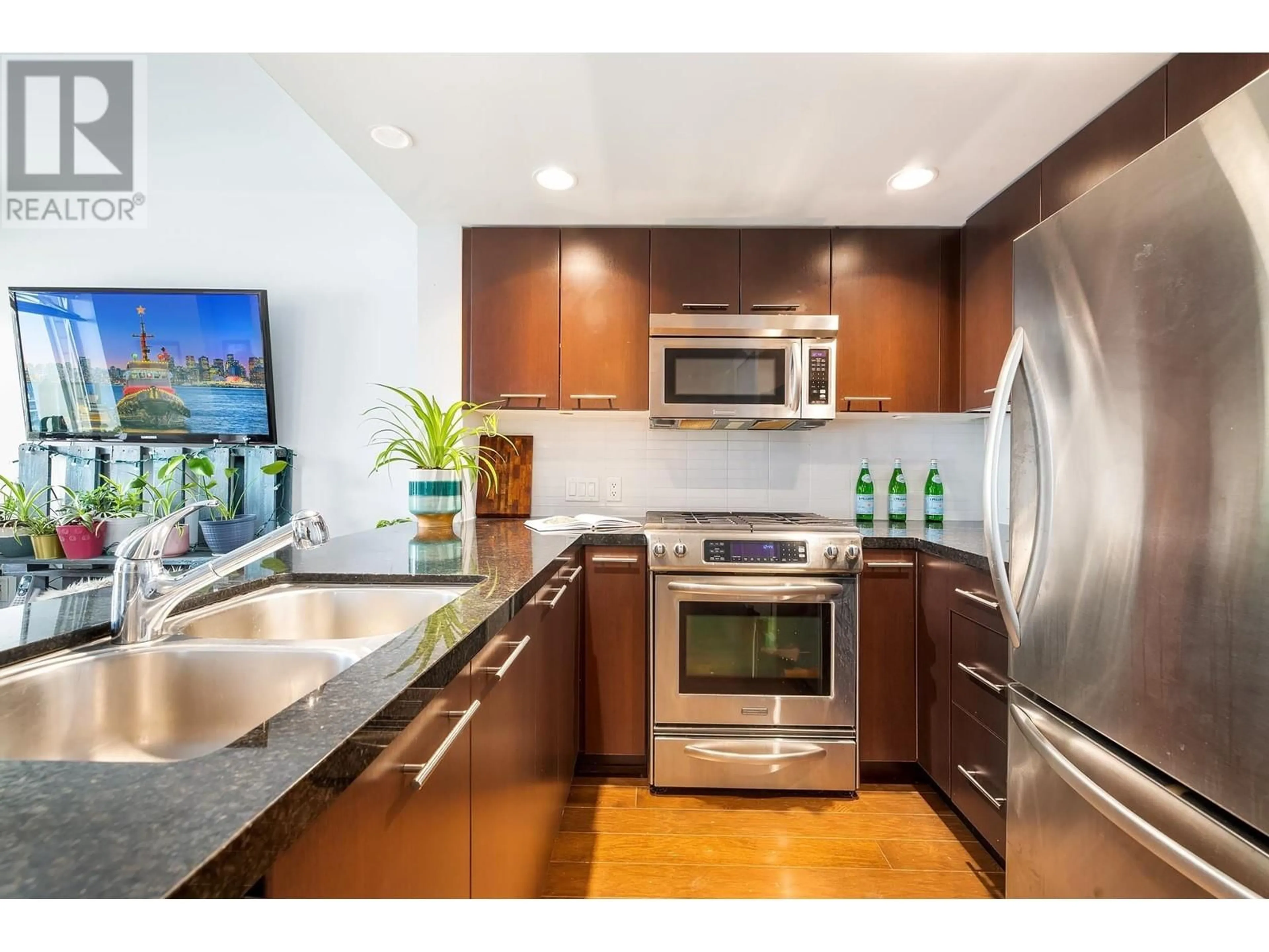 Unknown for 207 - 1288 CHESTERFIELD AVENUE, North Vancouver British Columbia V7M0B1