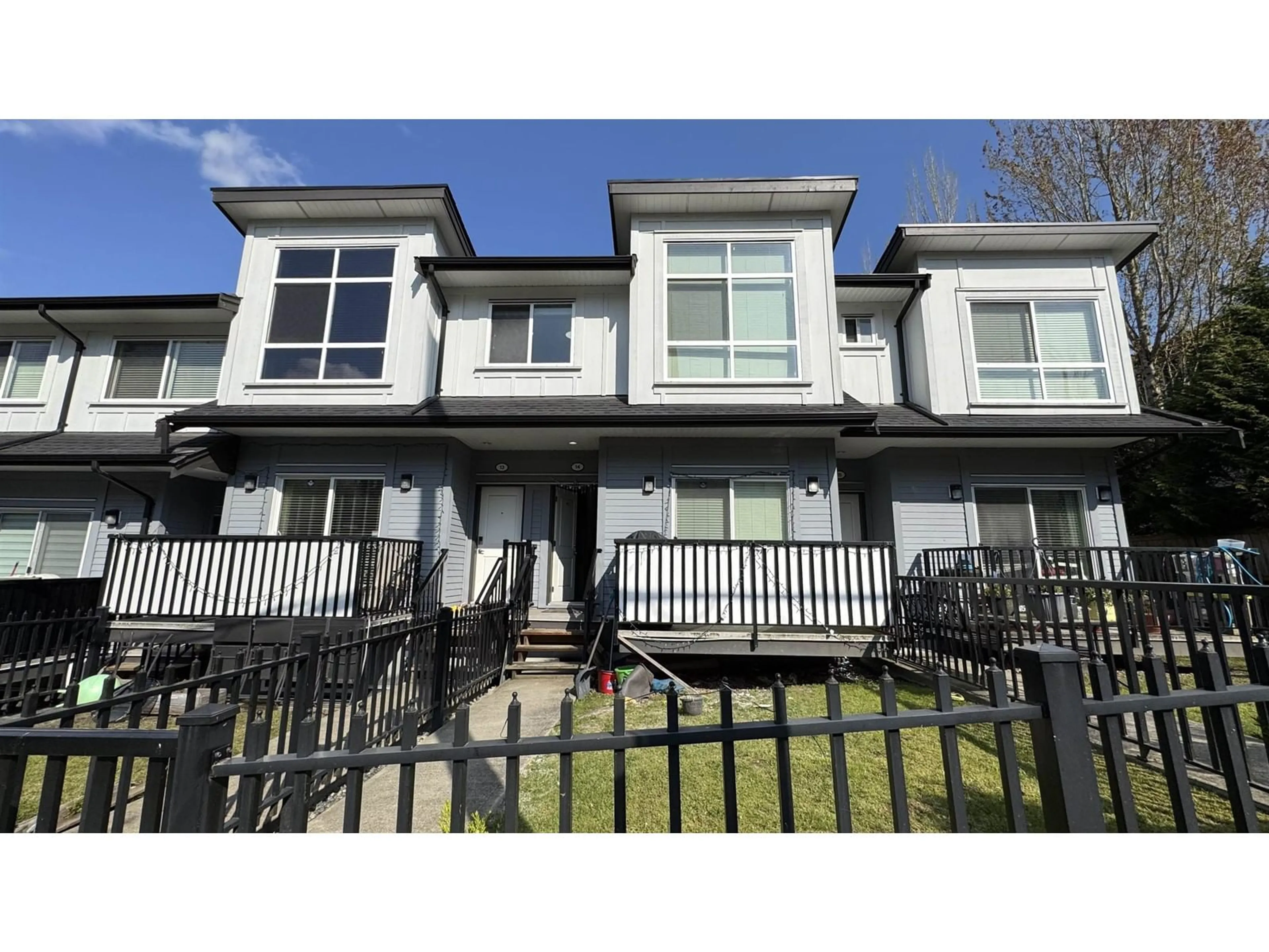 Home with vinyl exterior material, street for 14 - 6162 138, Surrey British Columbia V3X0H9