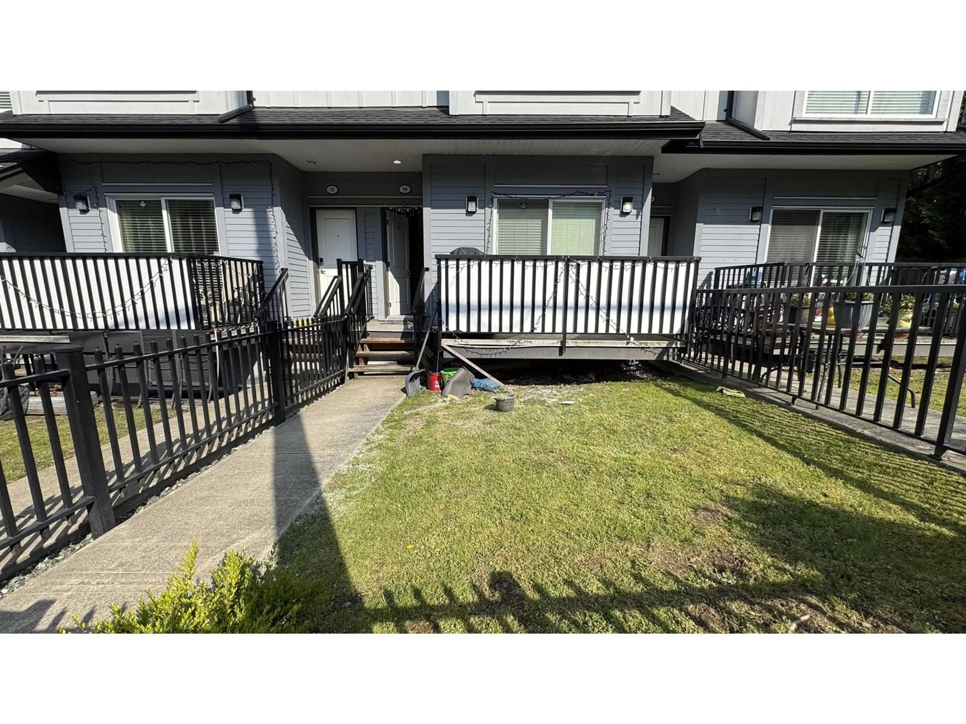 Unknown for 14 - 6162 138, Surrey British Columbia V3X0H9