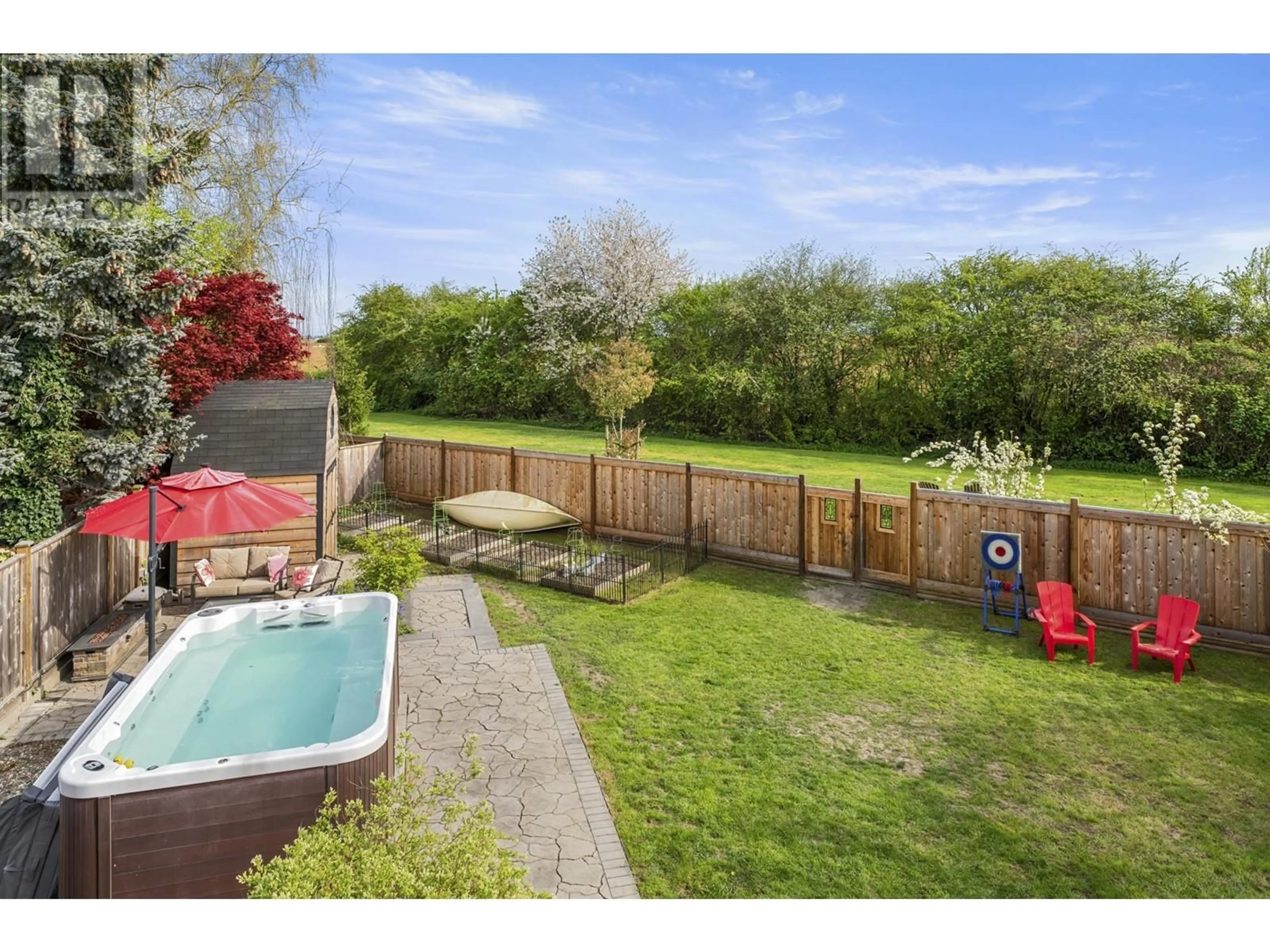 A pic from outside/outdoor area/front of a property/back of a property/a pic from drone, unknown for 4412 61 STREET, Delta British Columbia V4K3X9