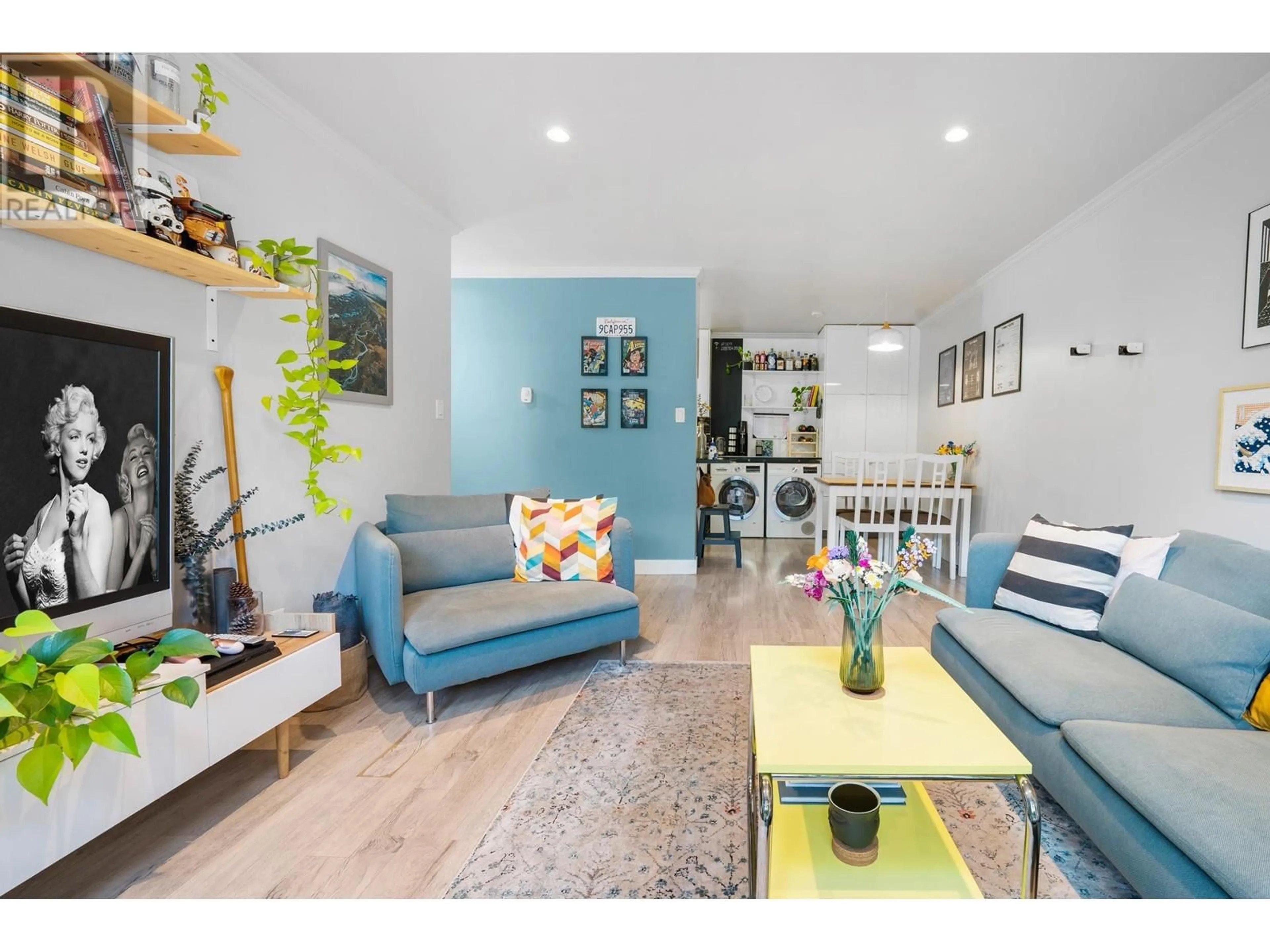 Living room with furniture, unknown for 110 - 275 2ND STREET, North Vancouver British Columbia V7M1C9
