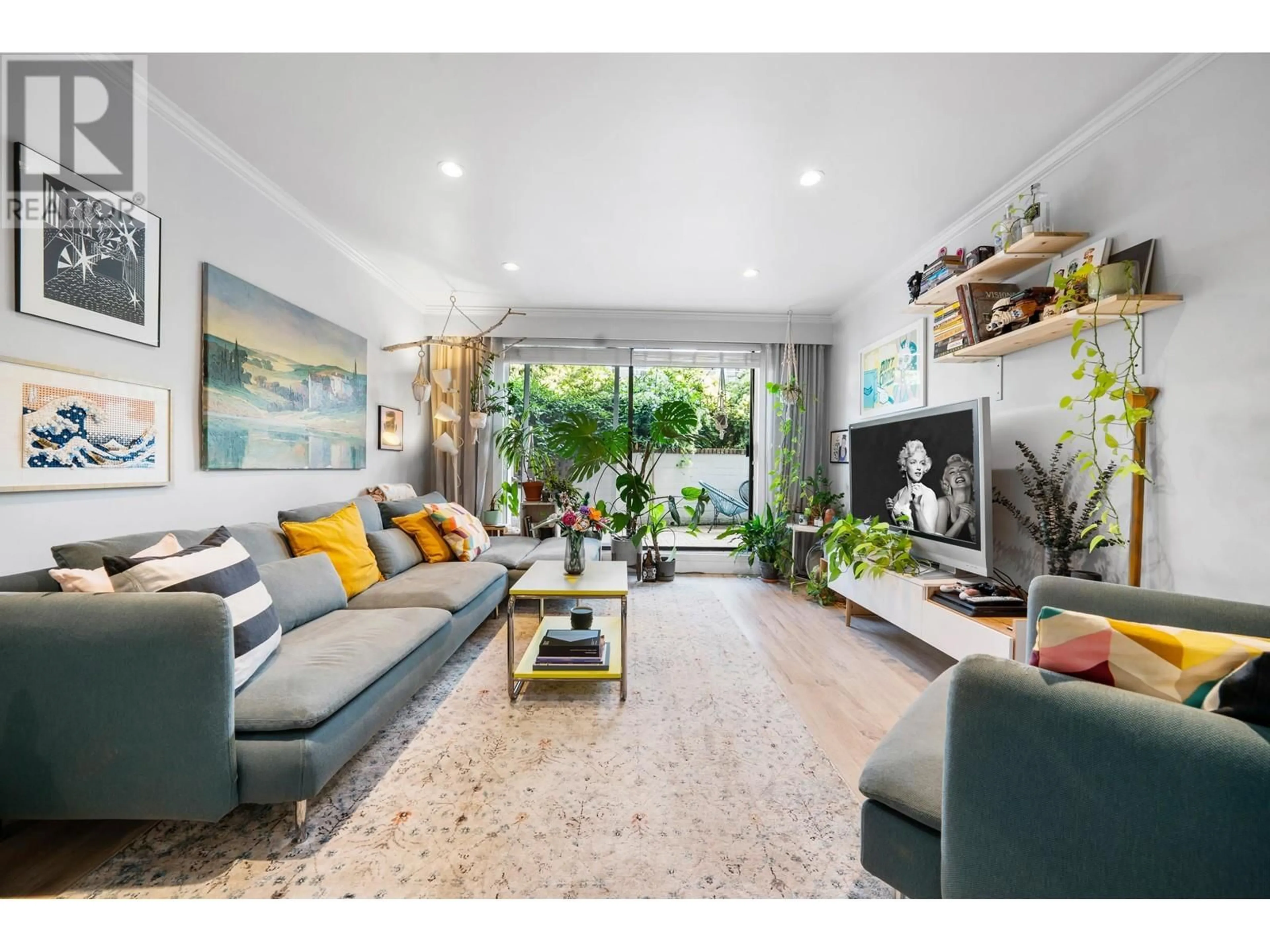 Living room with furniture, unknown for 110 - 275 2ND STREET, North Vancouver British Columbia V7M1C9