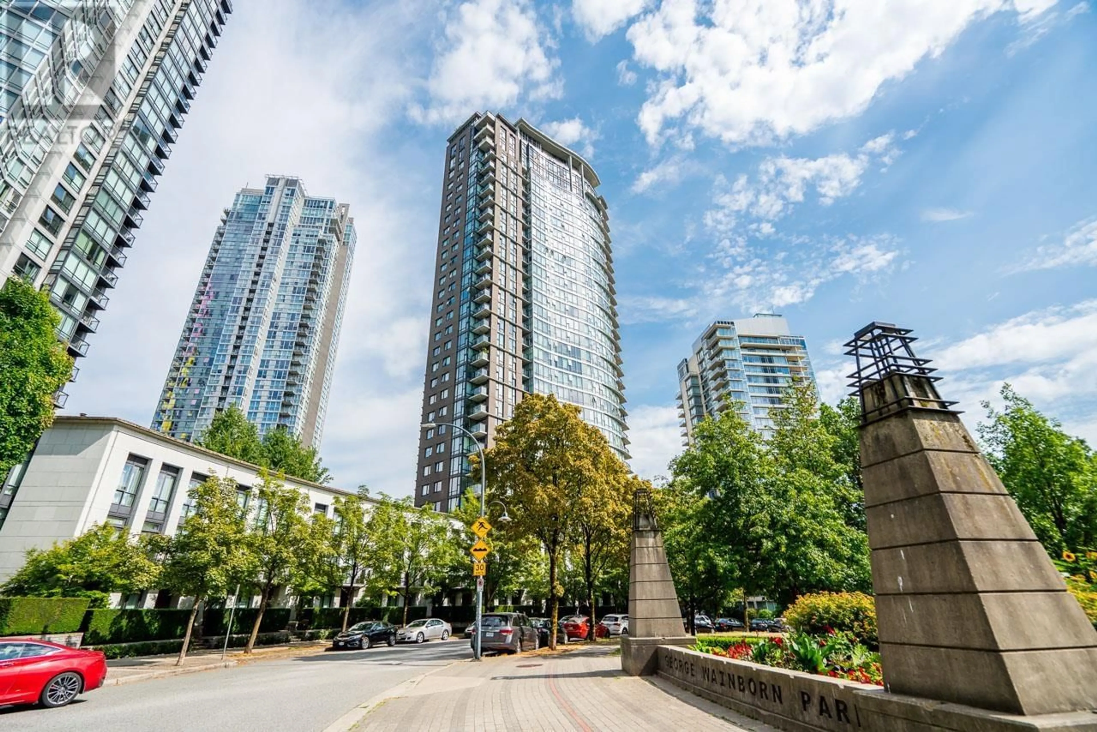 Patio, city buildings view from balcony for 601 - 455 BEACH CRESCENT, Vancouver British Columbia V6Z3E5