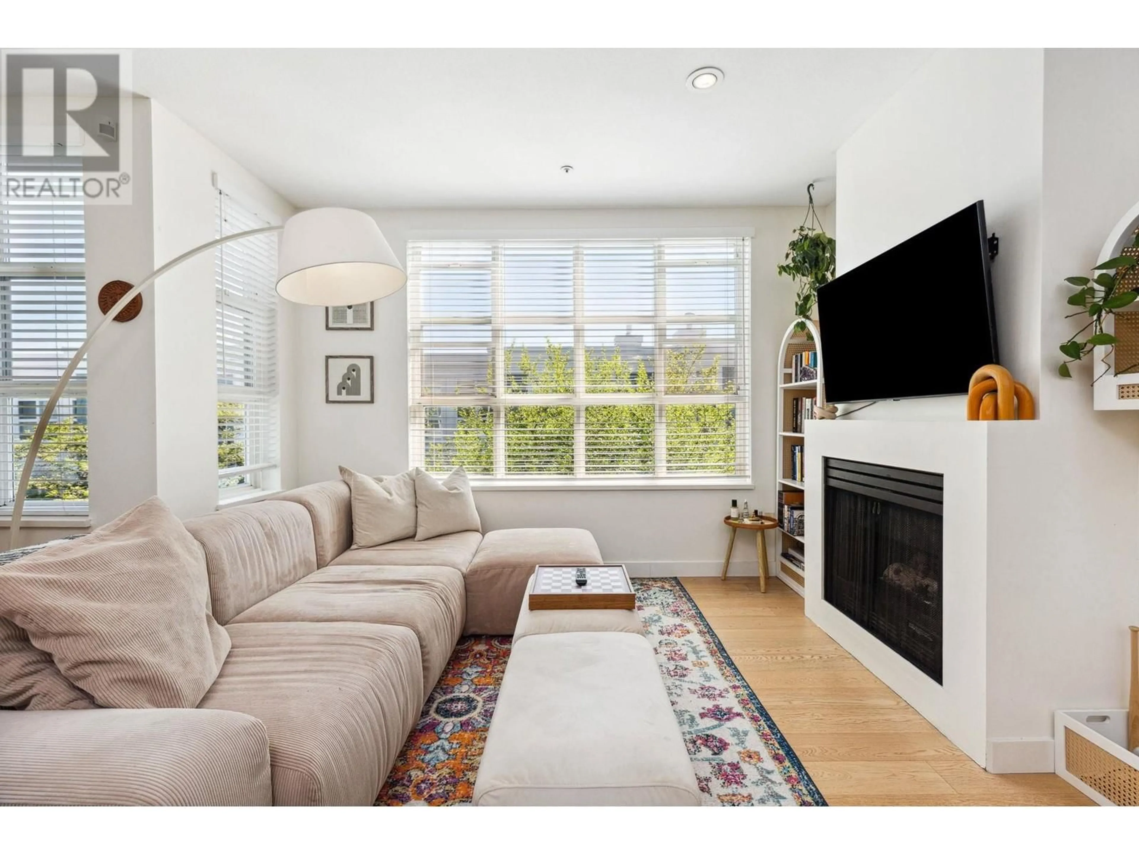 Living room with furniture, unknown for 201 - 685 7TH AVENUE, Vancouver British Columbia V5Z1B6