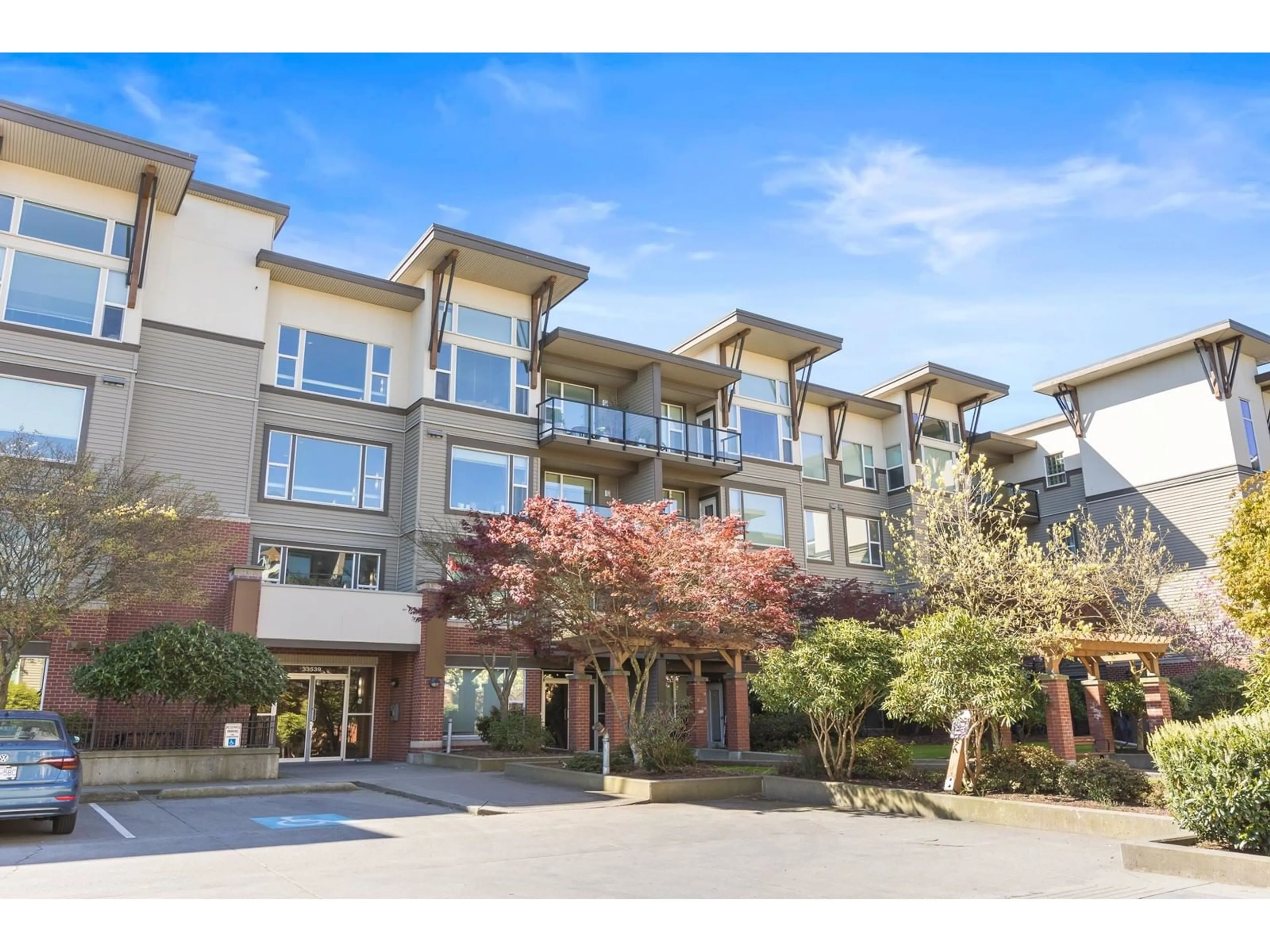Unknown for 102 - 33539 HOLLAND, Abbotsford British Columbia V2S0C6