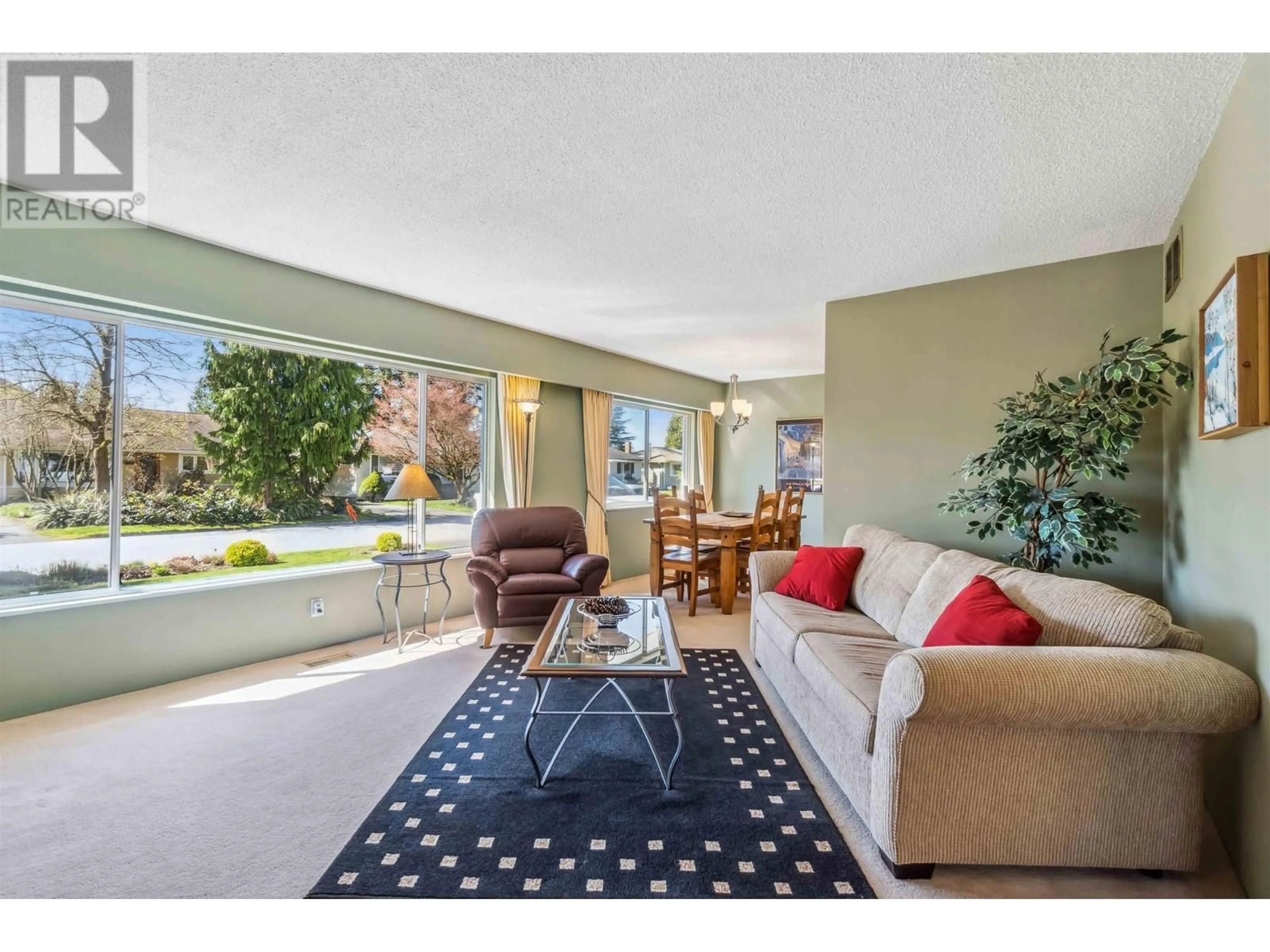 Living room with furniture, unknown for 432 CULZEAN PLACE, Port Moody British Columbia V3H1E5