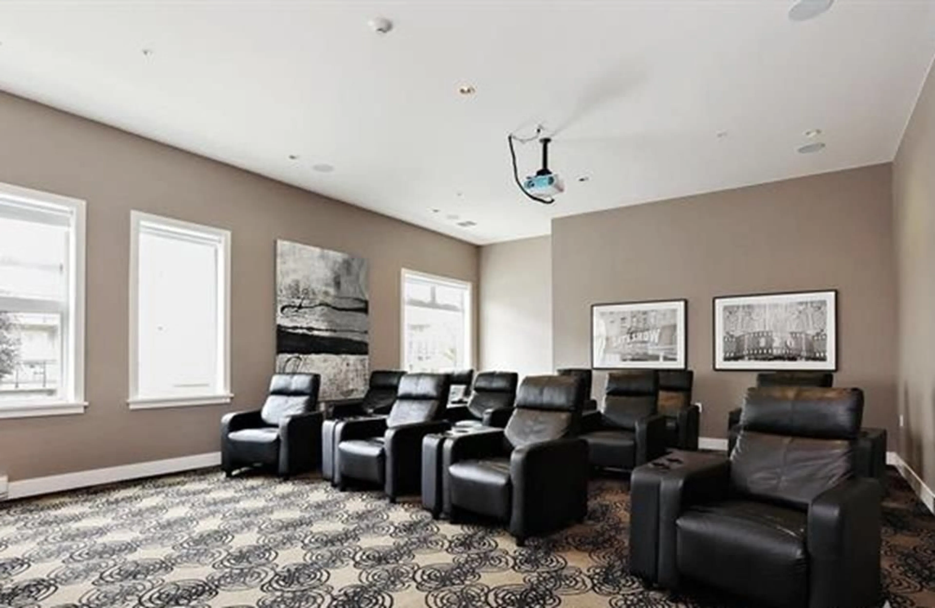 Home theater for F105 - 20211 66, Langley British Columbia V2Y0L4