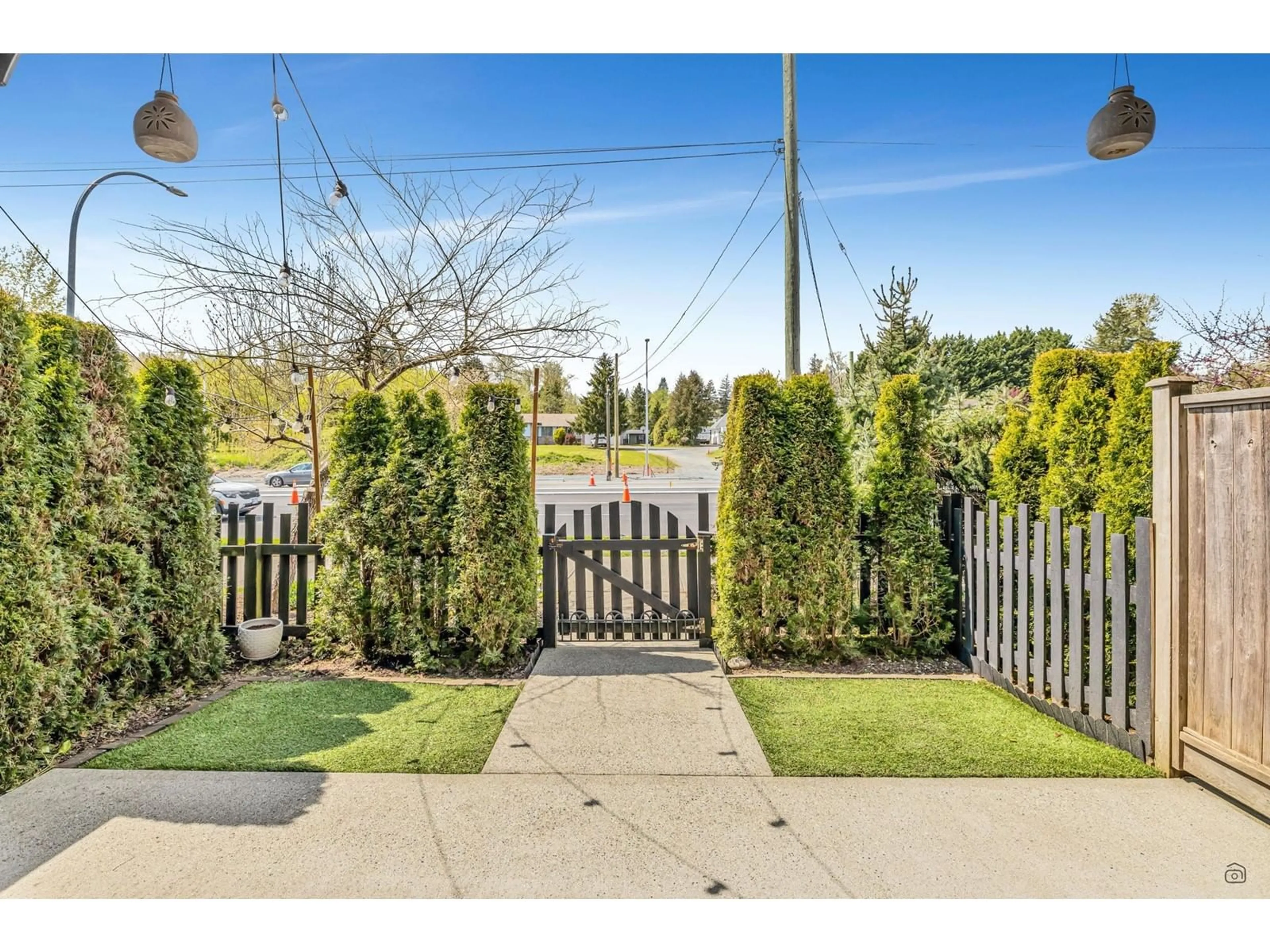 A pic from outside/outdoor area/front of a property/back of a property/a pic from drone, street for 9 - 20831 70, Langley British Columbia V2Y0H1