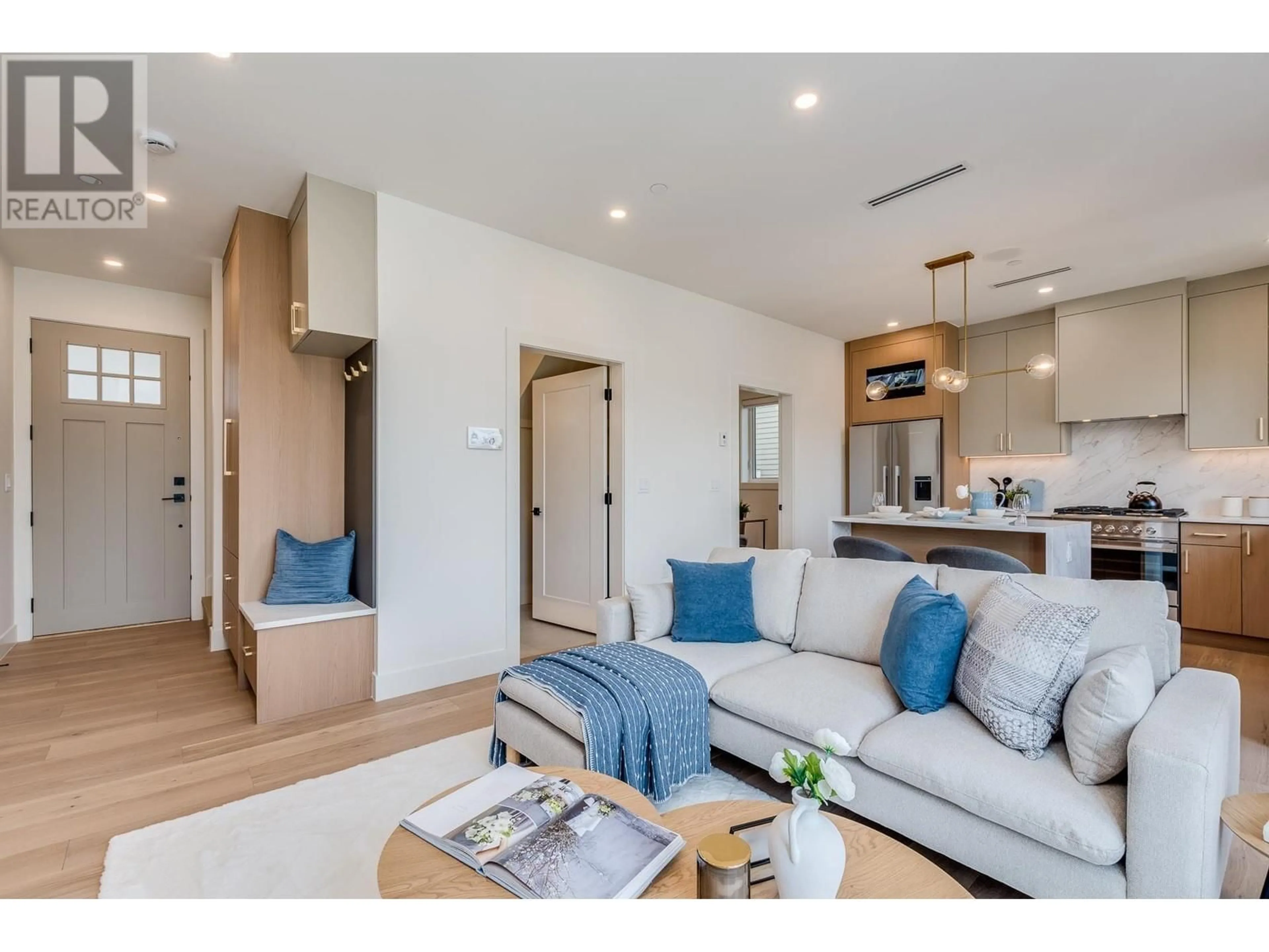 Living room with furniture, wood/laminate floor for 2263 35TH AVENUE, Vancouver British Columbia V5P1C1