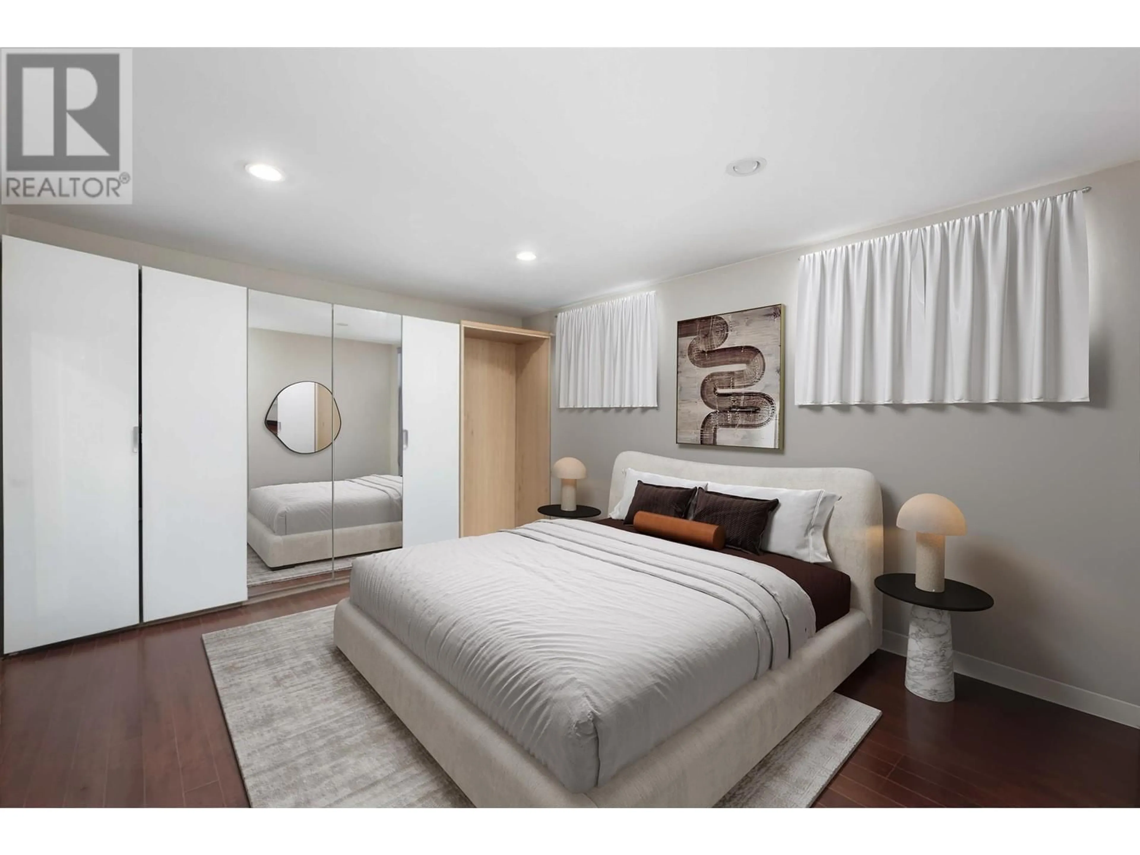 Bedroom with bed, wood/laminate floor for 257 46TH AVENUE, Vancouver British Columbia V5Y2X2