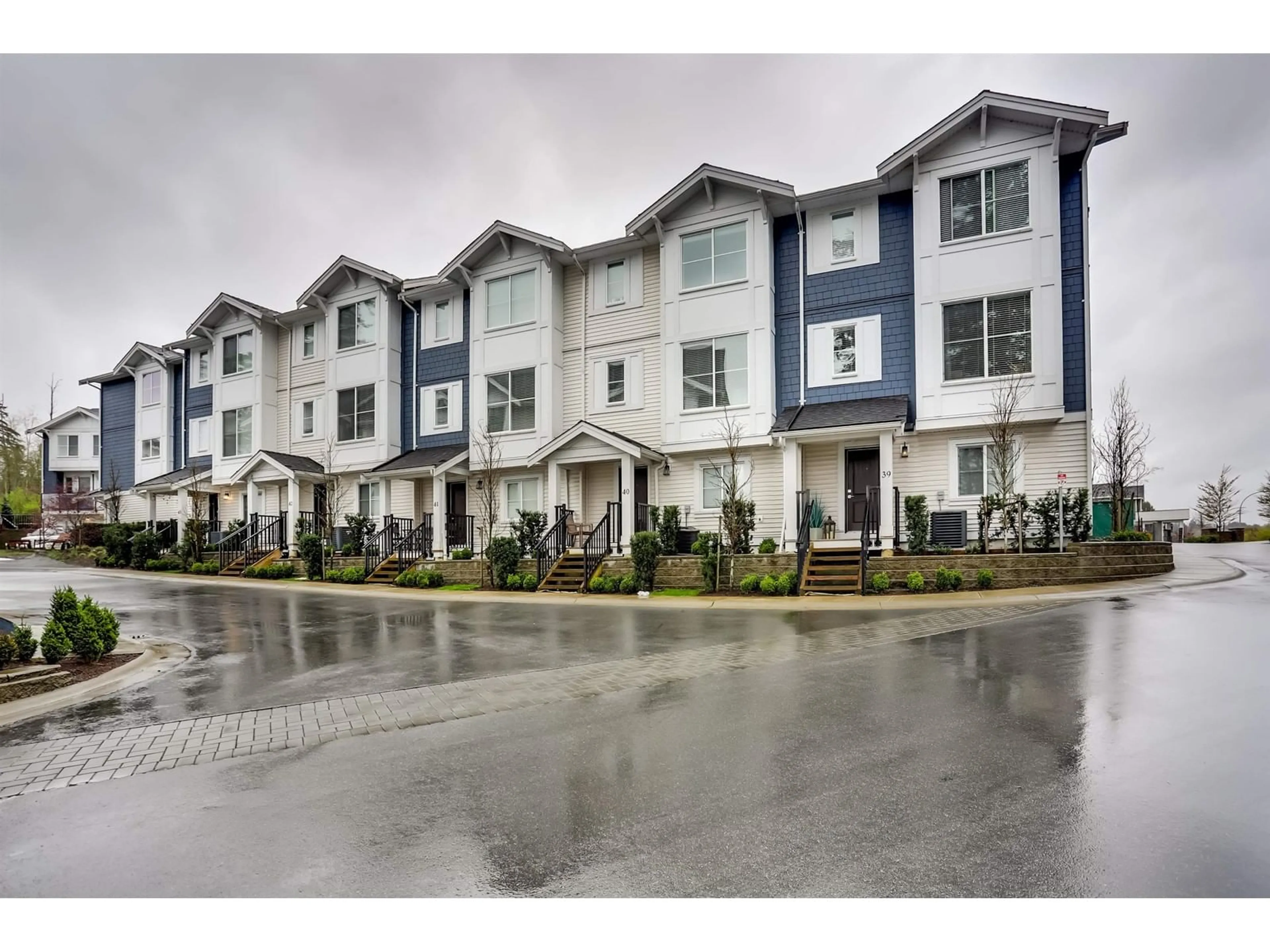 Unknown for 40 - 14355 62, Surrey British Columbia V3X0K6