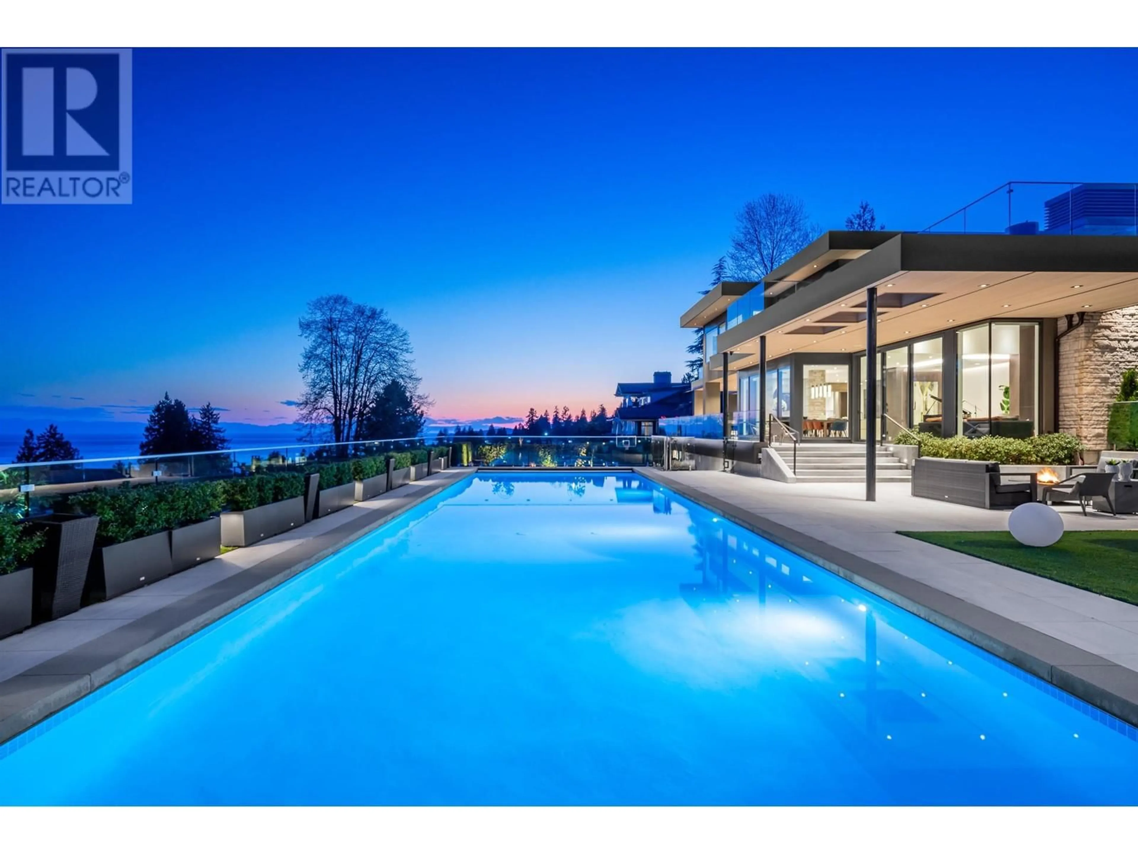 Pool for 2303 PALMERSTON AVENUE, West Vancouver British Columbia V7V2W2