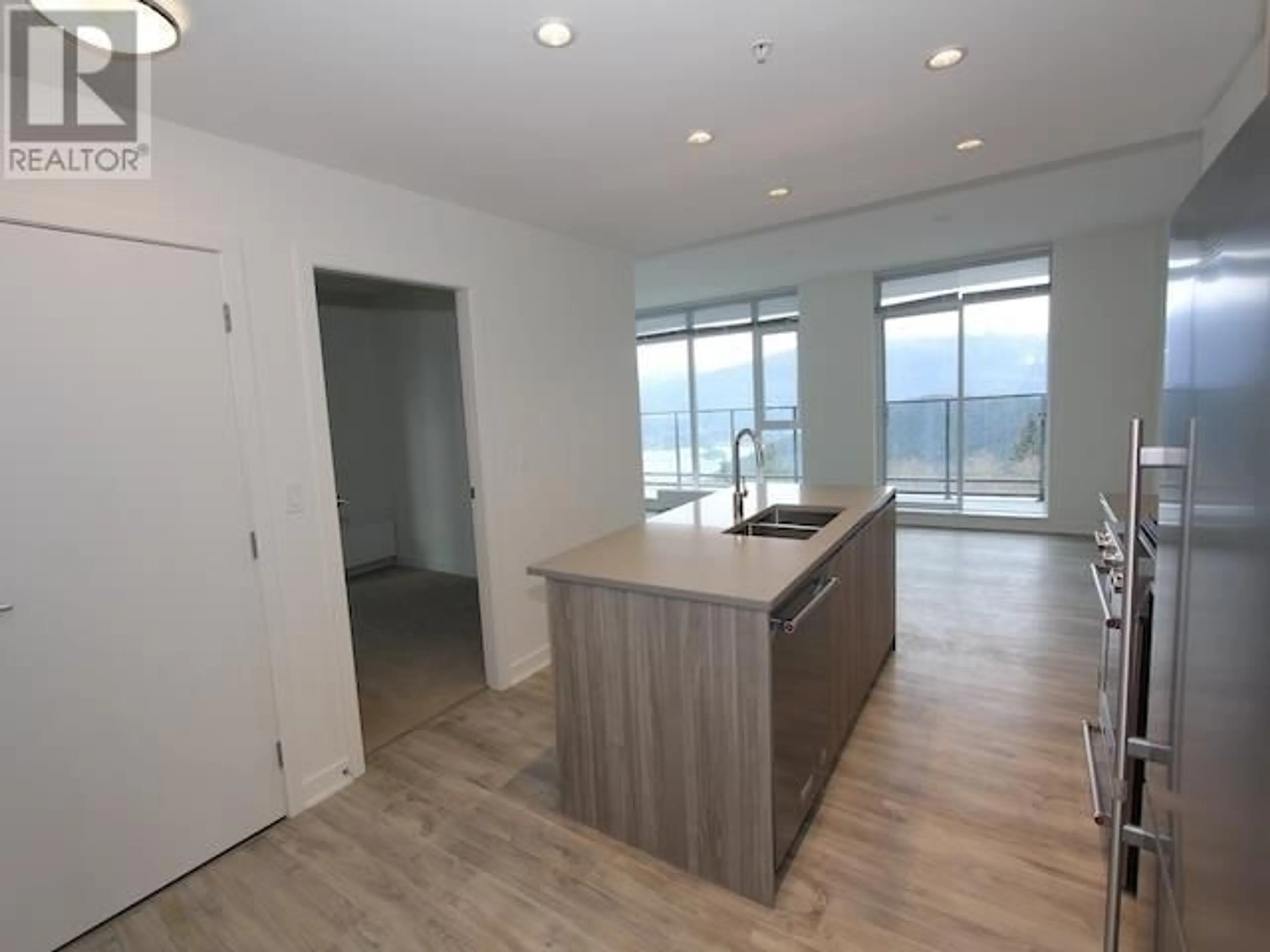 Unknown for 507 - 8940 UNIVERSITY CRESCENT, Burnaby British Columbia V5A4Y8