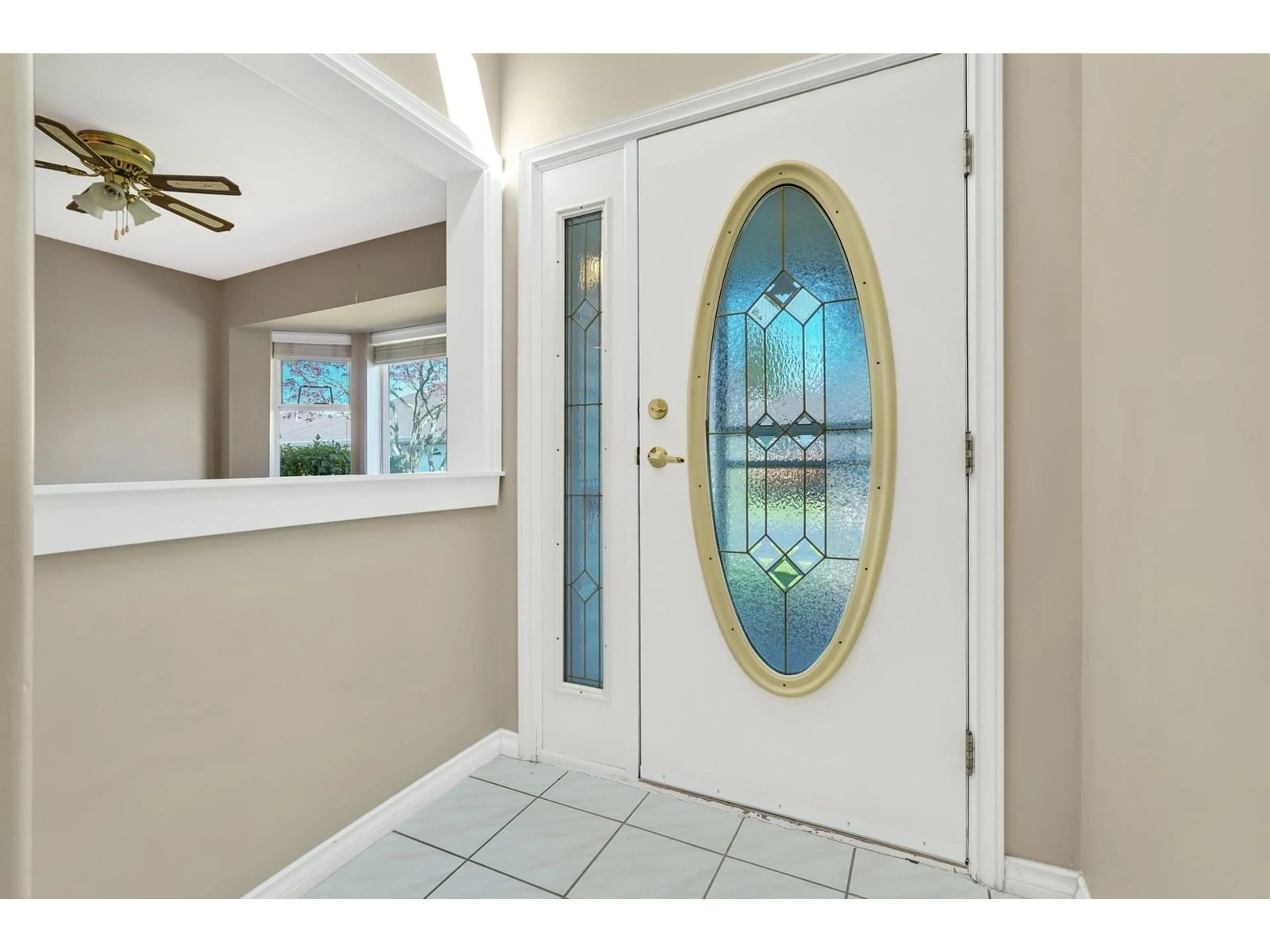 Indoor entryway for 53 - 21746 52, Langley British Columbia V2Y1L4