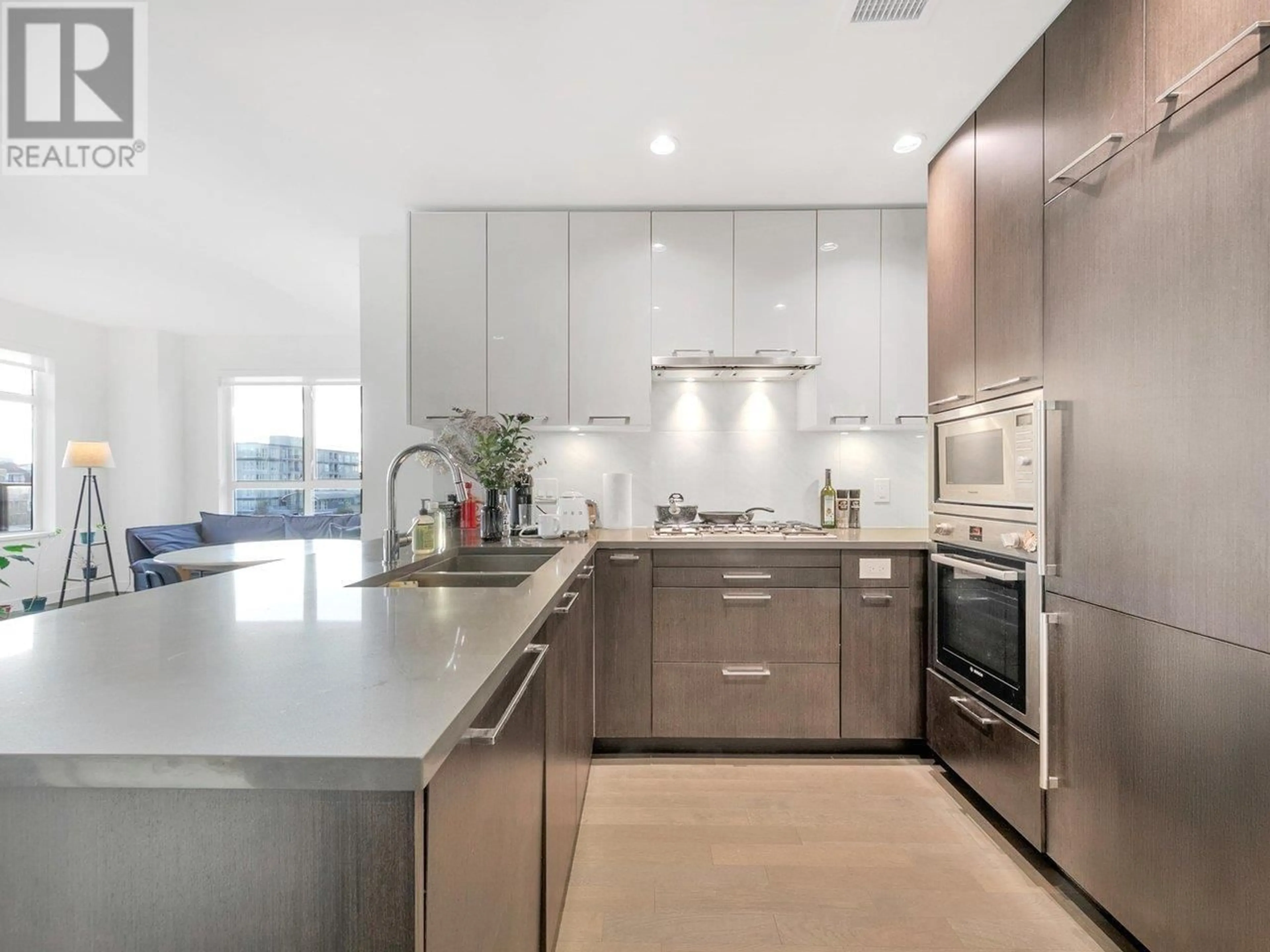Contemporary kitchen, unknown for 412 - 4033 MAY DRIVE, Richmond British Columbia V6X0T3