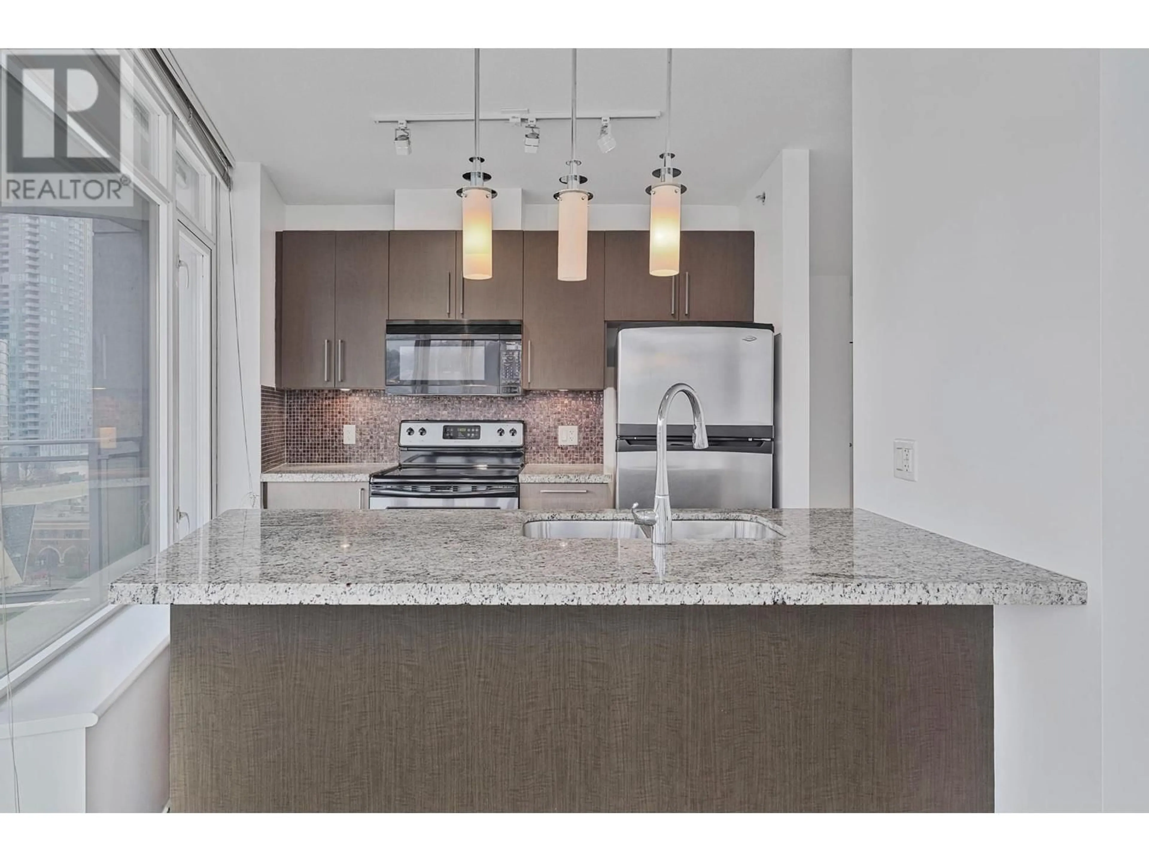 Open concept kitchen, ceramic/tile floor for 1206 - 888 CARNARVON STREET, New Westminster British Columbia V3M0C6