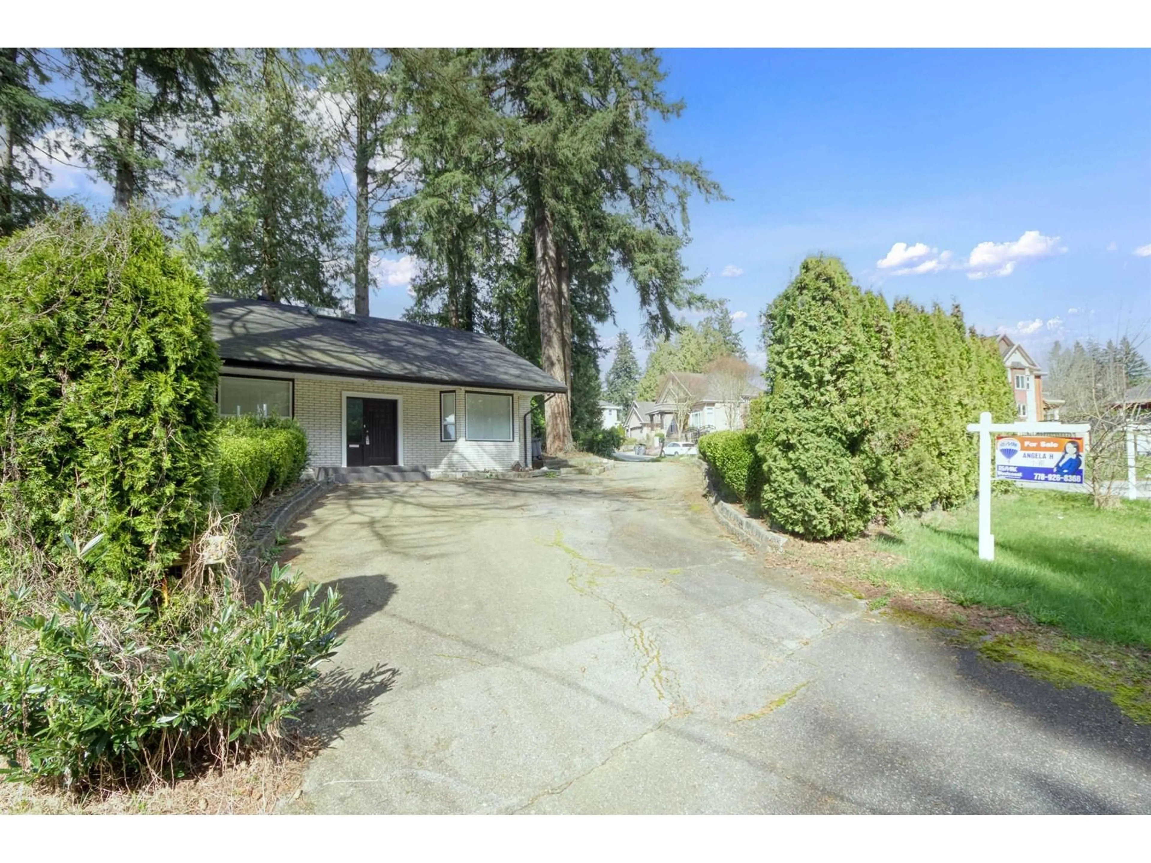 A pic from outside/outdoor area/front of a property/back of a property/a pic from drone, street for 12385 NEW MCLELLAN, Surrey British Columbia V3X2Y2