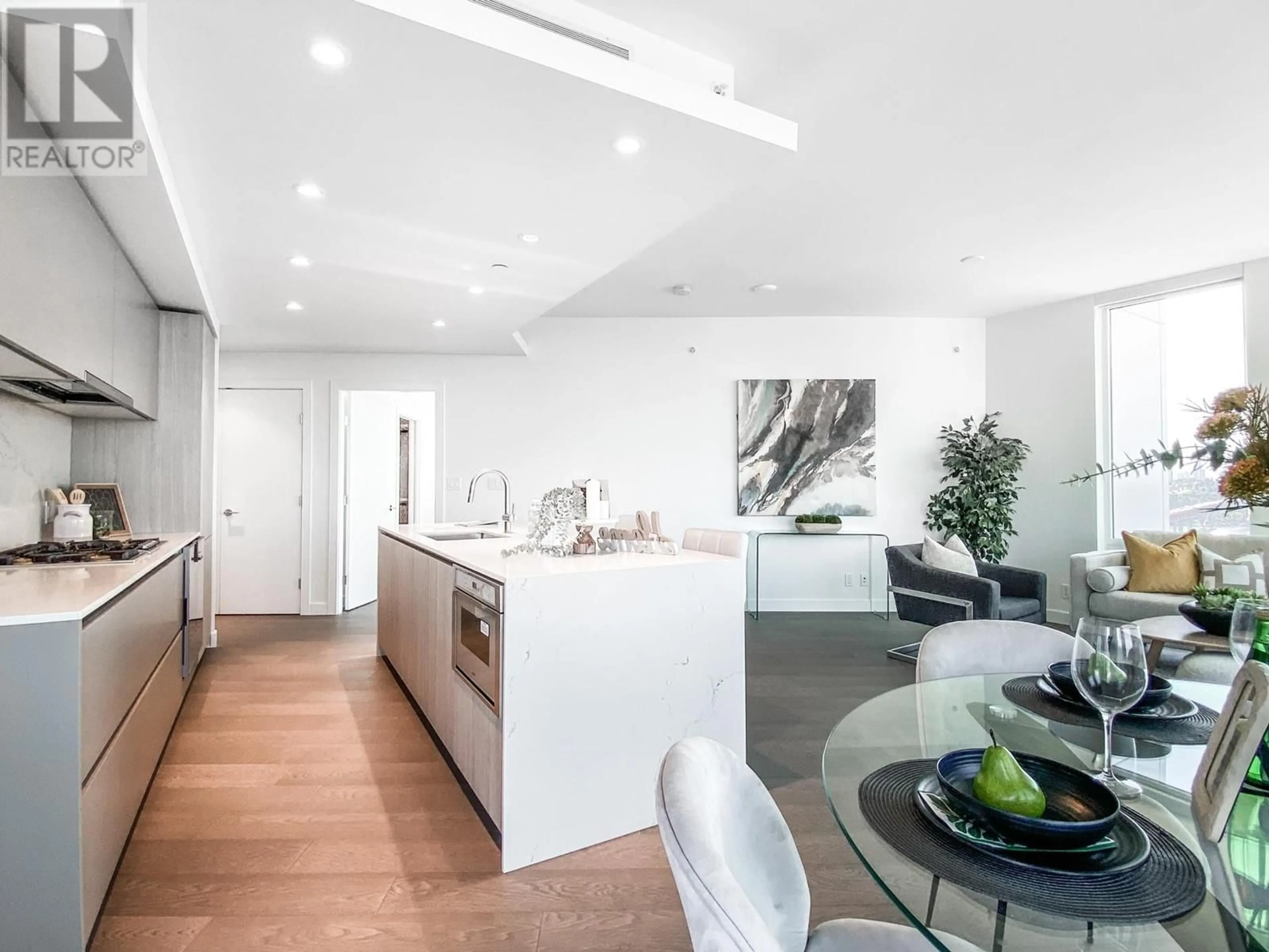 Contemporary kitchen, unknown for 3005 - 1500 FERN STREET, North Vancouver British Columbia V7J1H6
