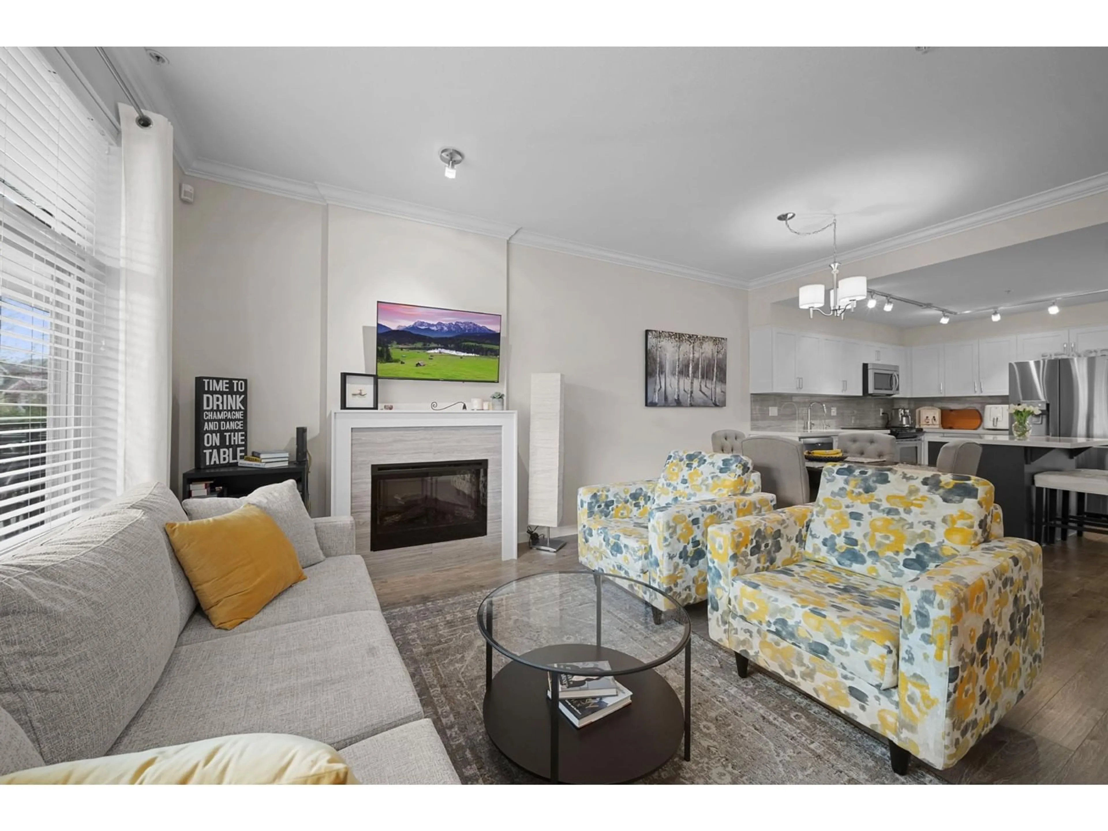Living room with furniture, unknown for 208 - 6655 192, Surrey British Columbia V4N0B9