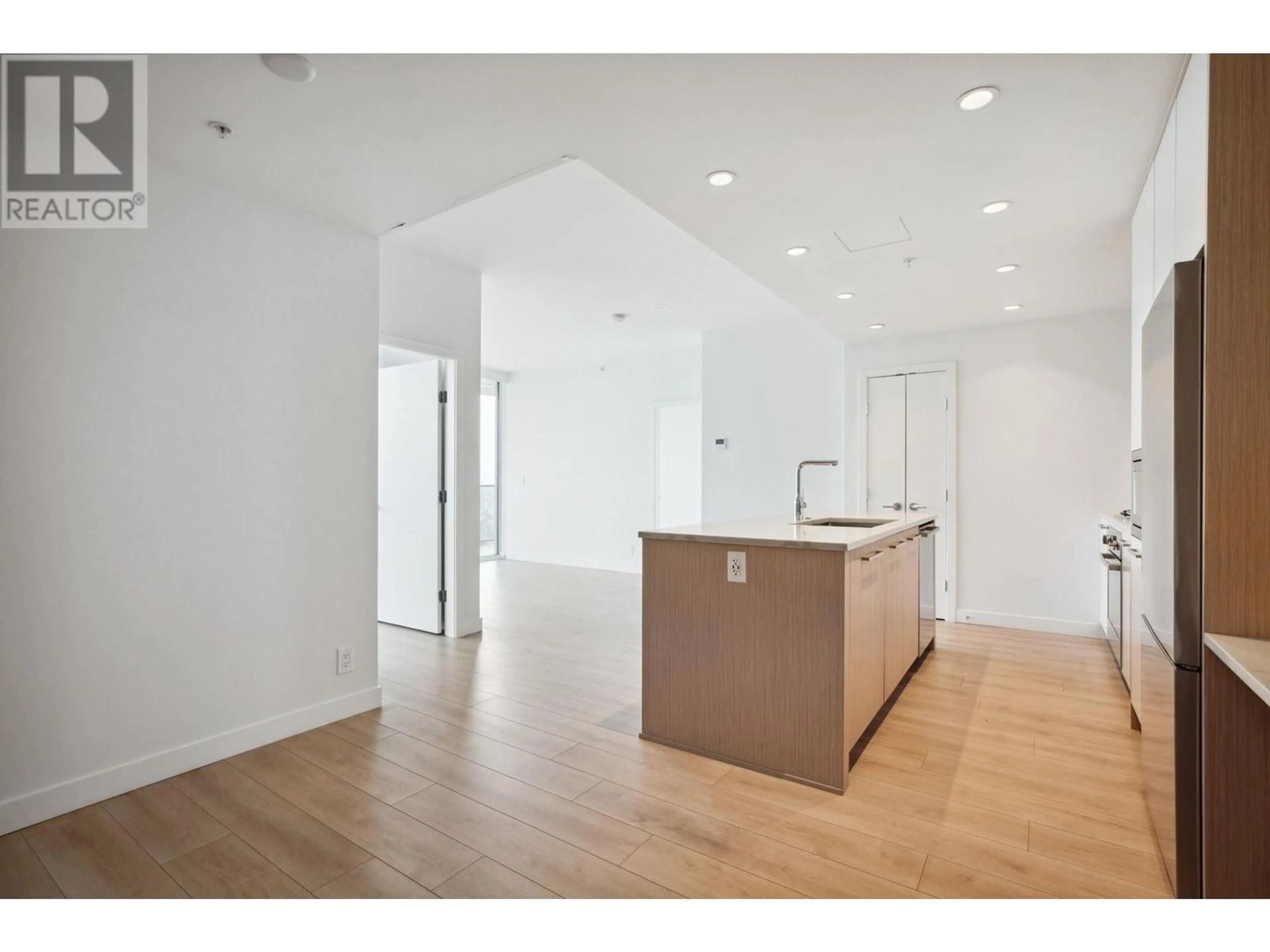 Open concept kitchen, unknown for 3804 - 567 CLARKE ROAD, Coquitlam British Columbia V3J0K7