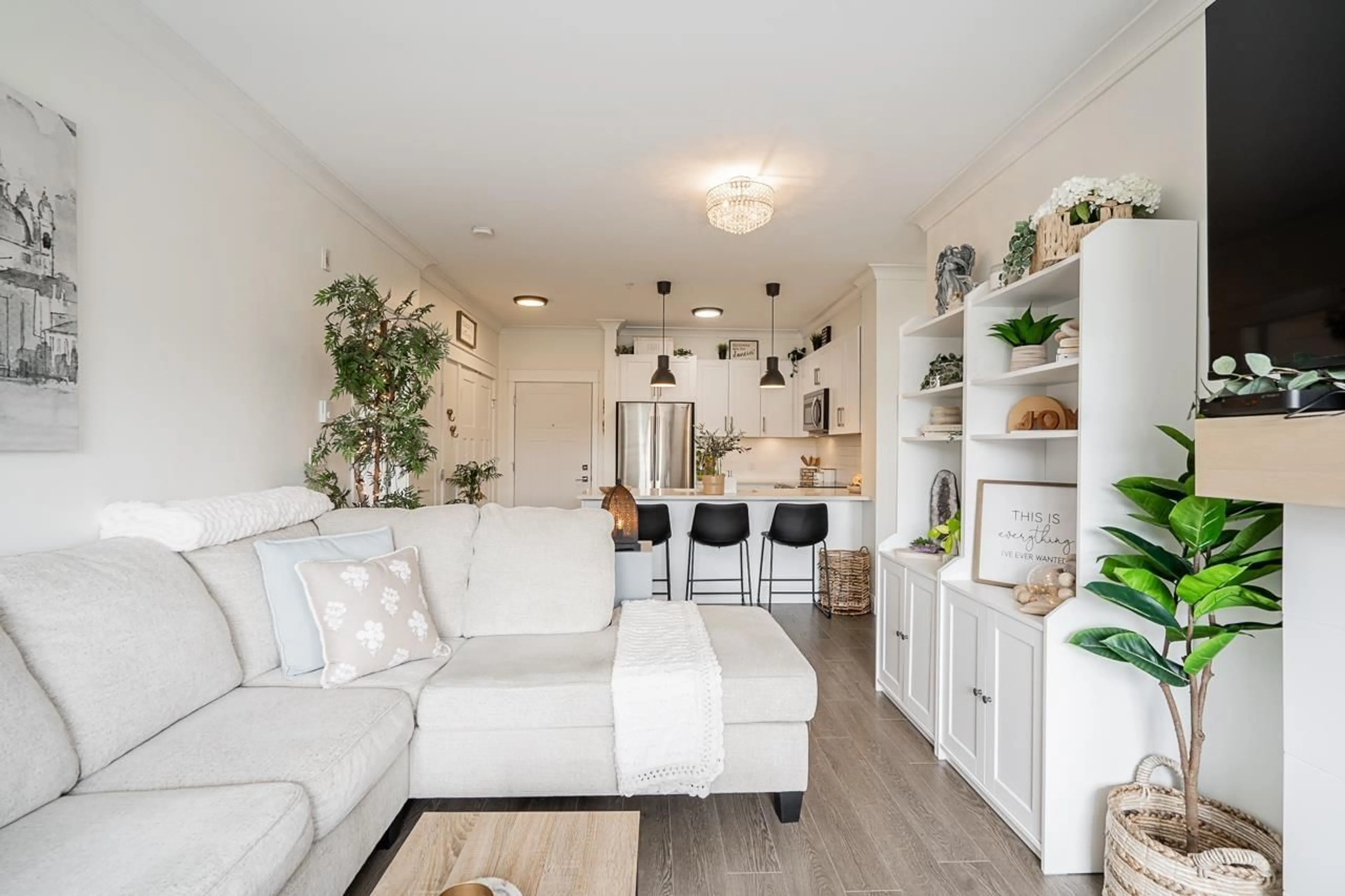 Living room with furniture, unknown for 321 - 5020 221A, Langley British Columbia V2Y0V5