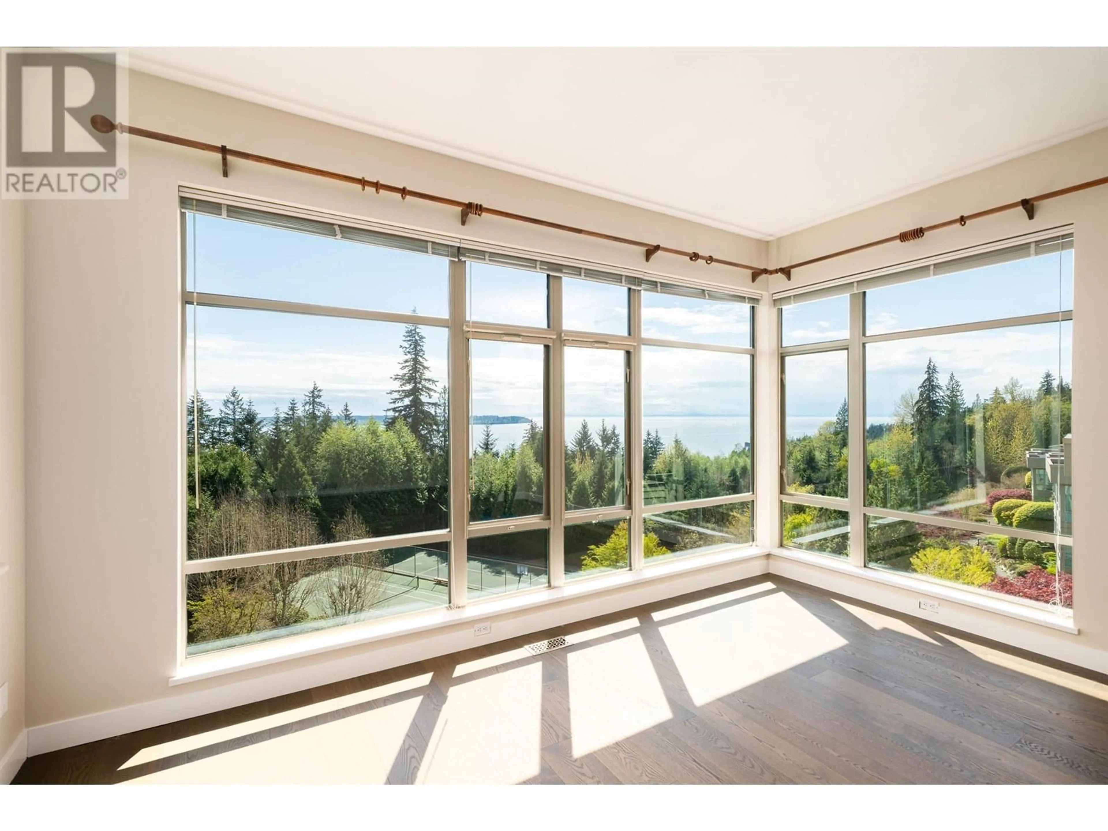 A pic of a room for 3112 DEER RIDGE DRIVE, West Vancouver British Columbia V7S4W1