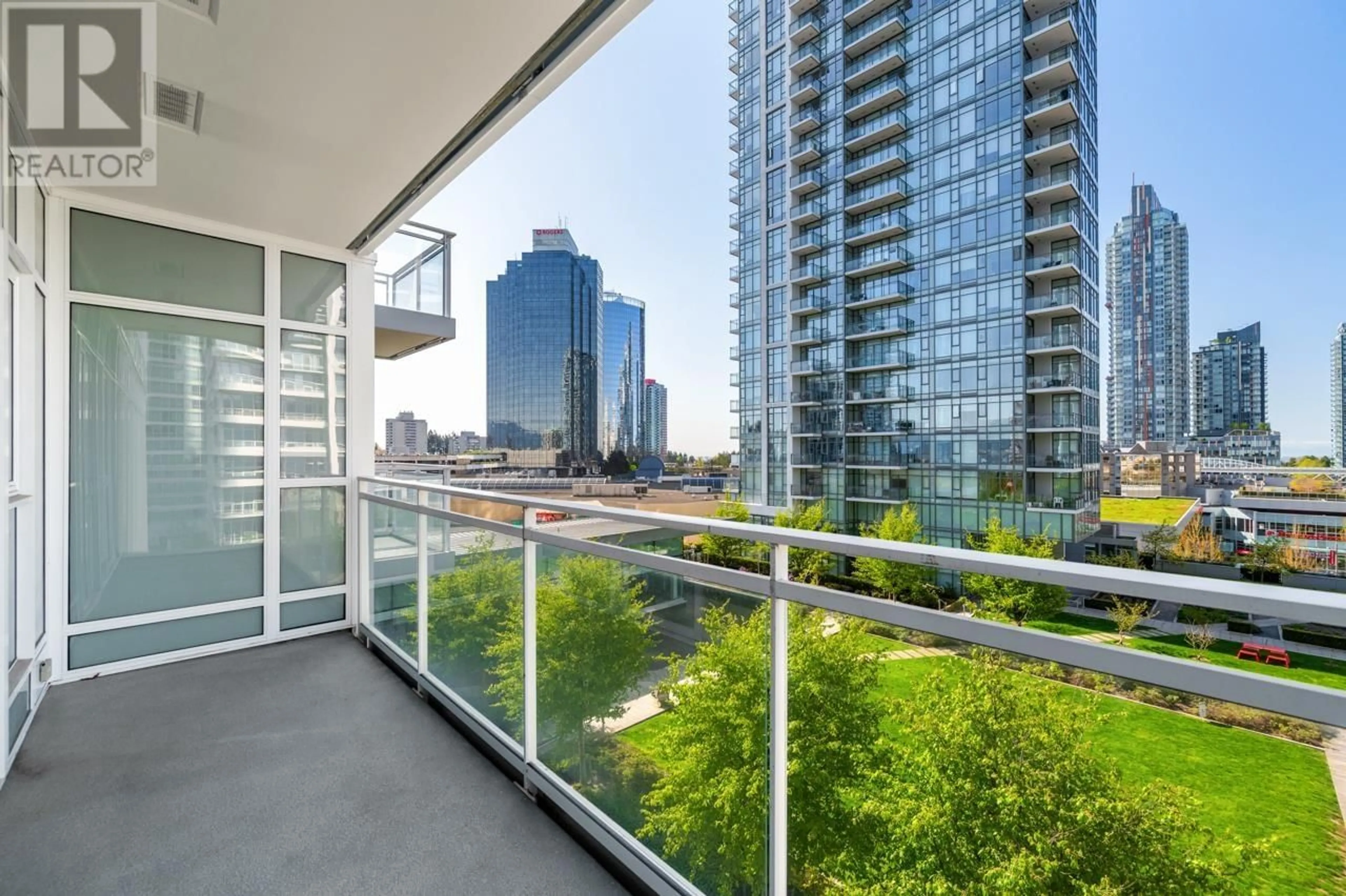 Balcony in the apartment, city buildings view from balcony for 805 - 4670 ASSEMBLY WAY, Burnaby British Columbia V5H0H3