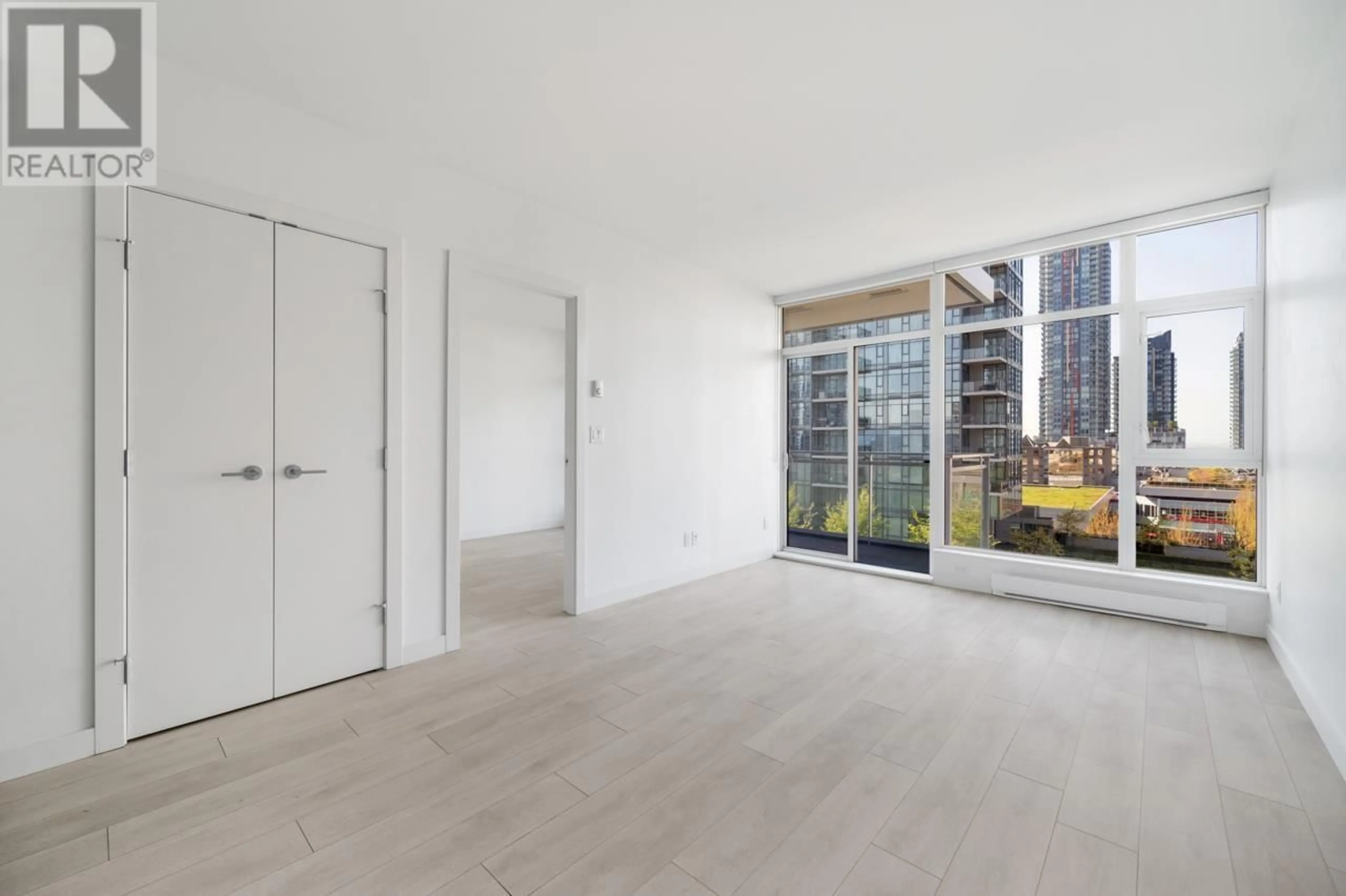 A pic of a room for 805 - 4670 ASSEMBLY WAY, Burnaby British Columbia V5H0H3
