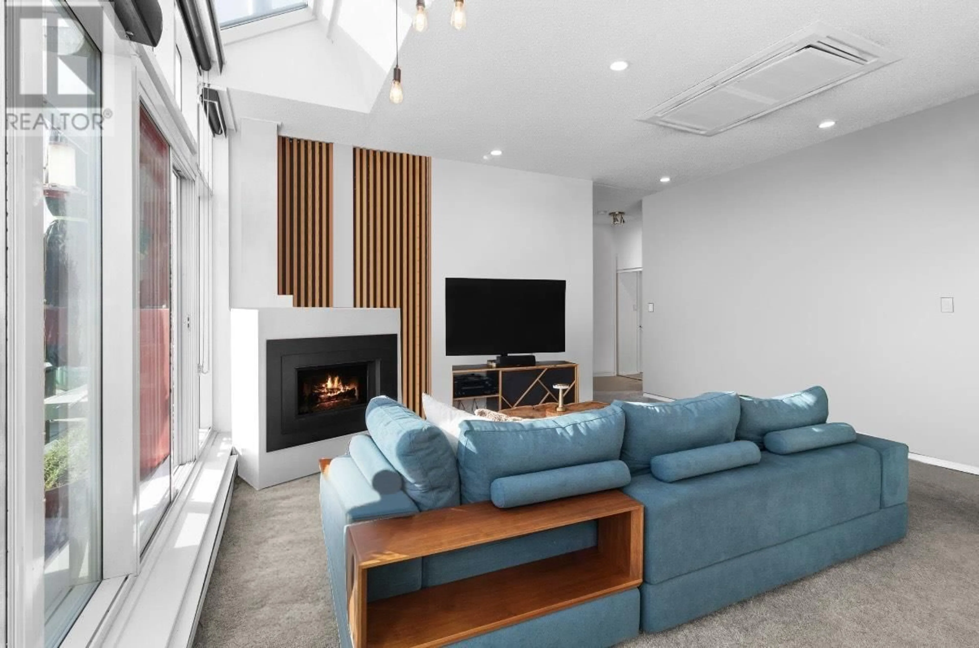 Living room with furniture, unknown for 2401 - 6055 NELSON AVENUE, Burnaby British Columbia V5H4L4