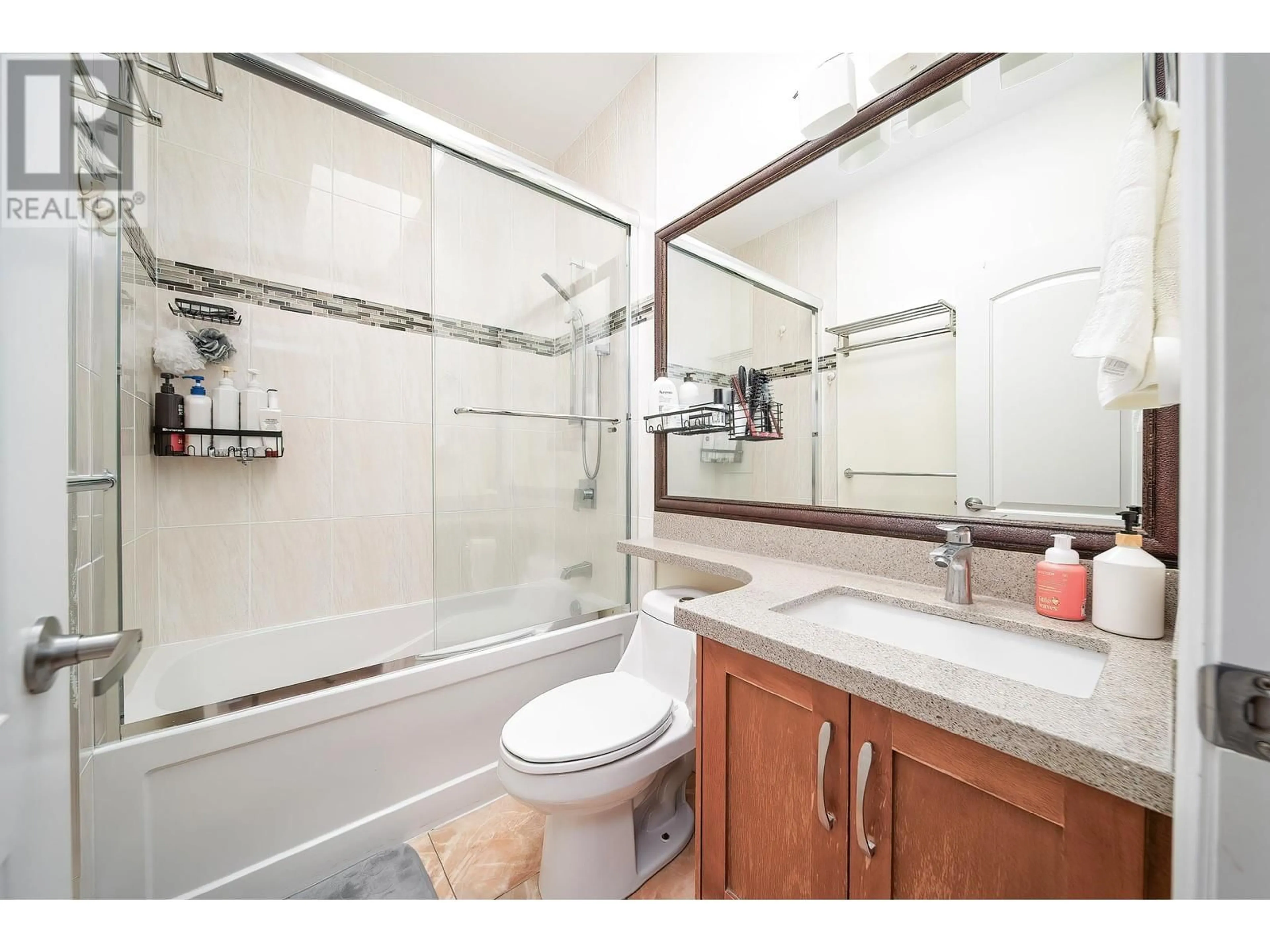 Standard bathroom, ceramic/tile floor for 3443 PRICE STREET, Vancouver British Columbia V5R5R2