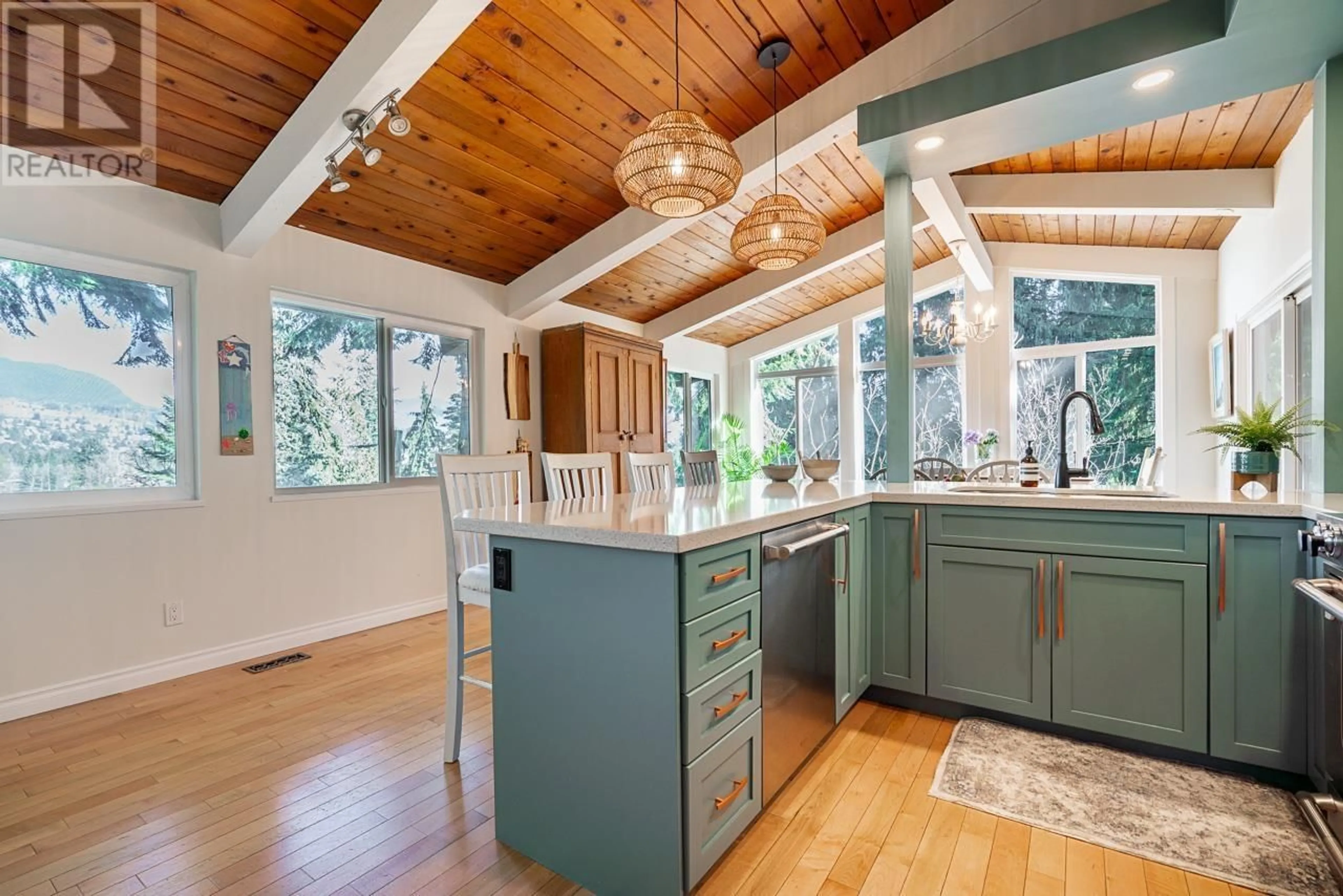 Open concept kitchen, unknown for 3345 VIEWMOUNT DRIVE, Port Moody British Columbia V3H2L8