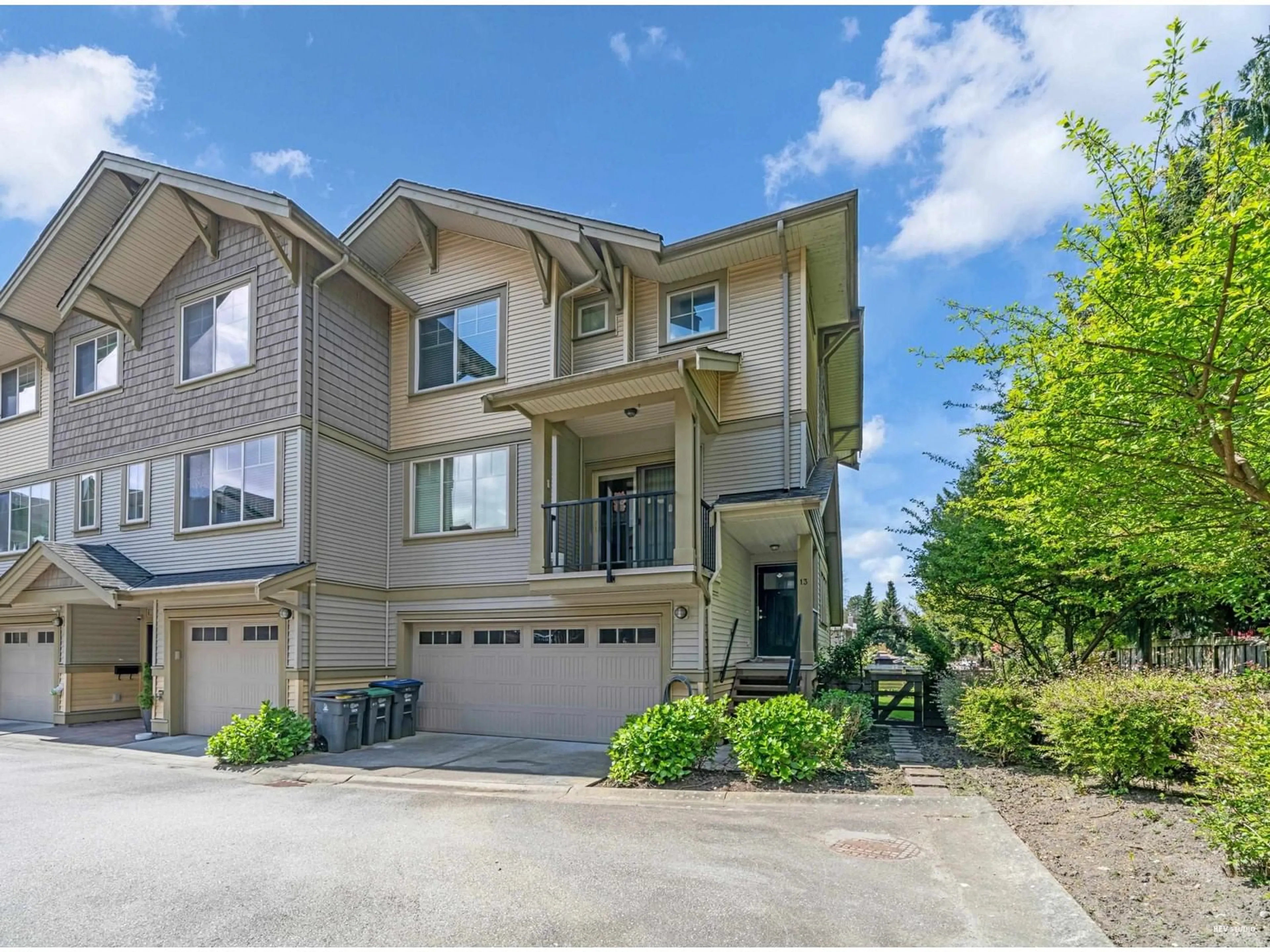 A pic from outside/outdoor area/front of a property/back of a property/a pic from drone, street for 13 - 9533 130A, Surrey British Columbia V3V0B8