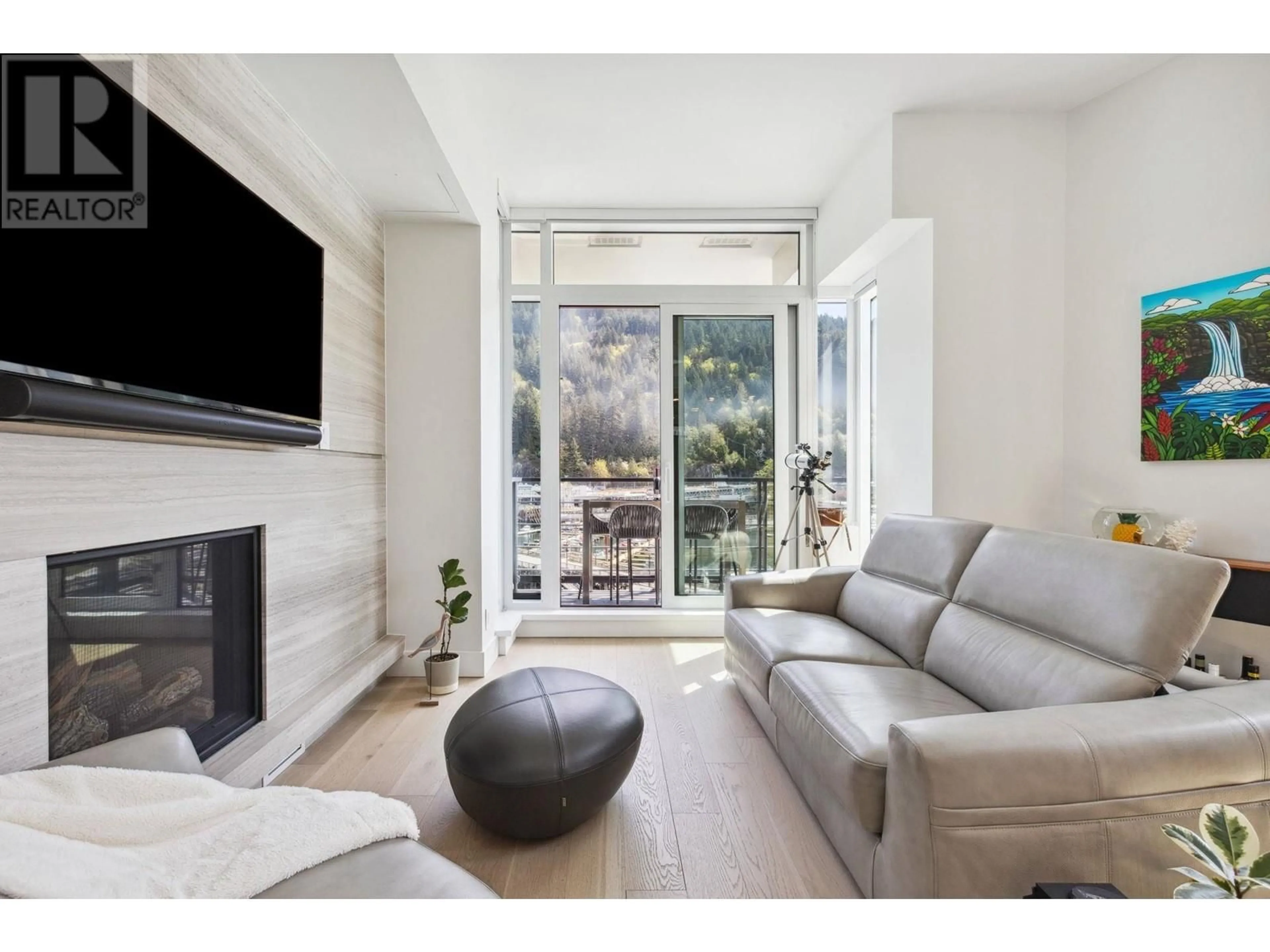 Living room with furniture, unknown for 509 - 6707 NELSON AVENUE, West Vancouver British Columbia V7W0A4