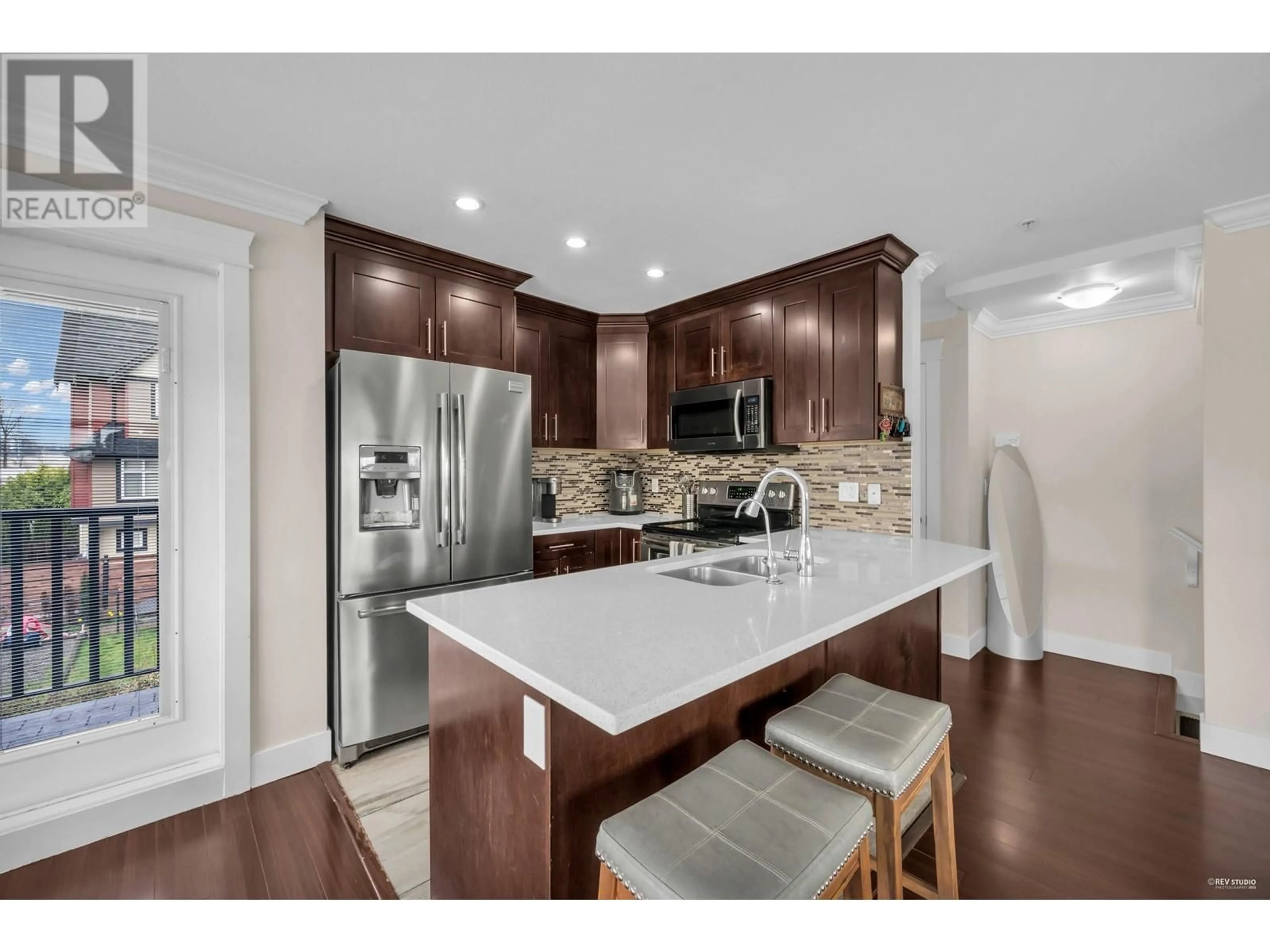 Open concept kitchen, unknown for 1 - 305 JARDINE STREET, New Westminster British Columbia V3M5M6