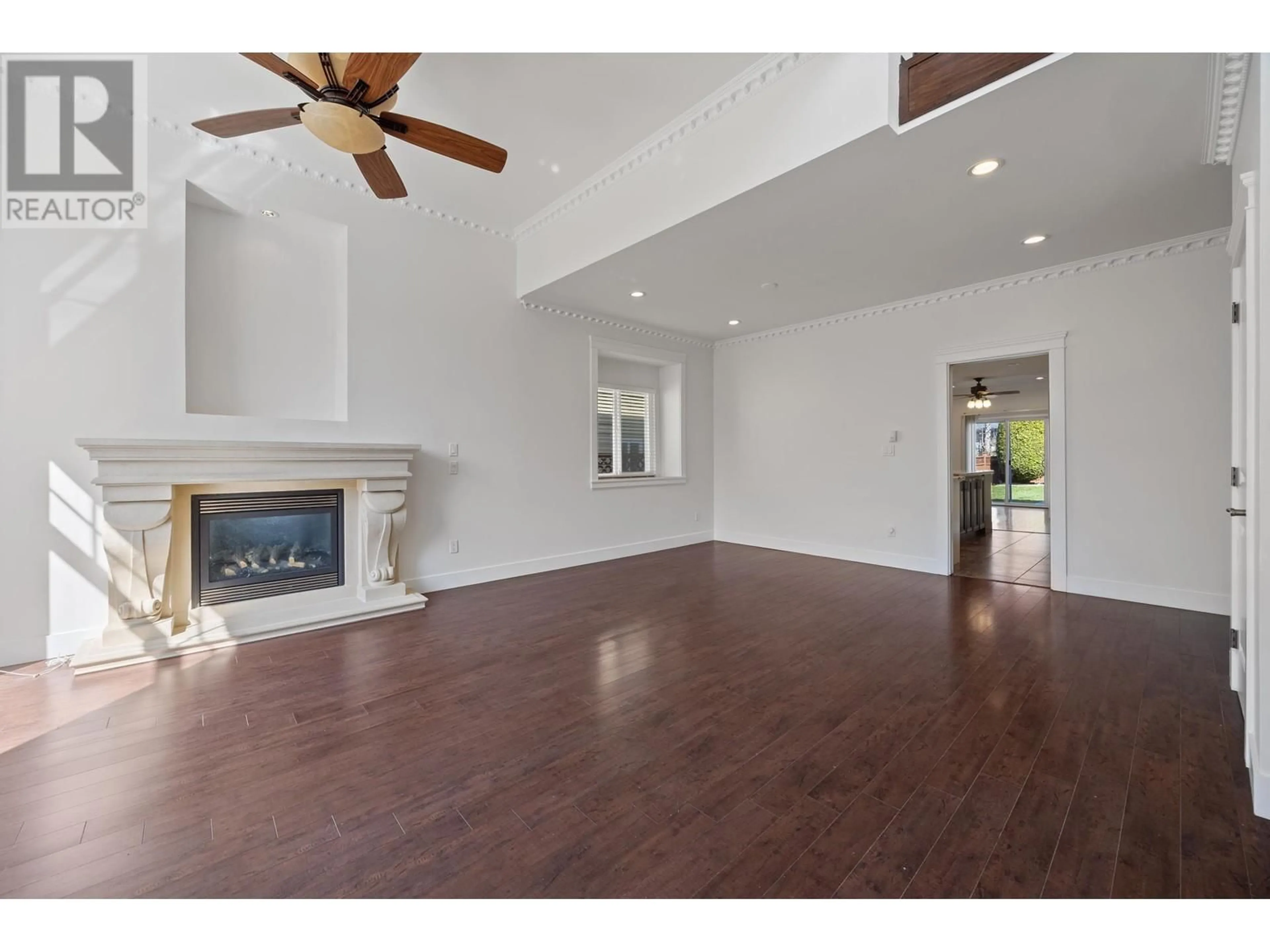 Unknown for 6760 WALTHAM AVENUE, Burnaby British Columbia V5H3V8