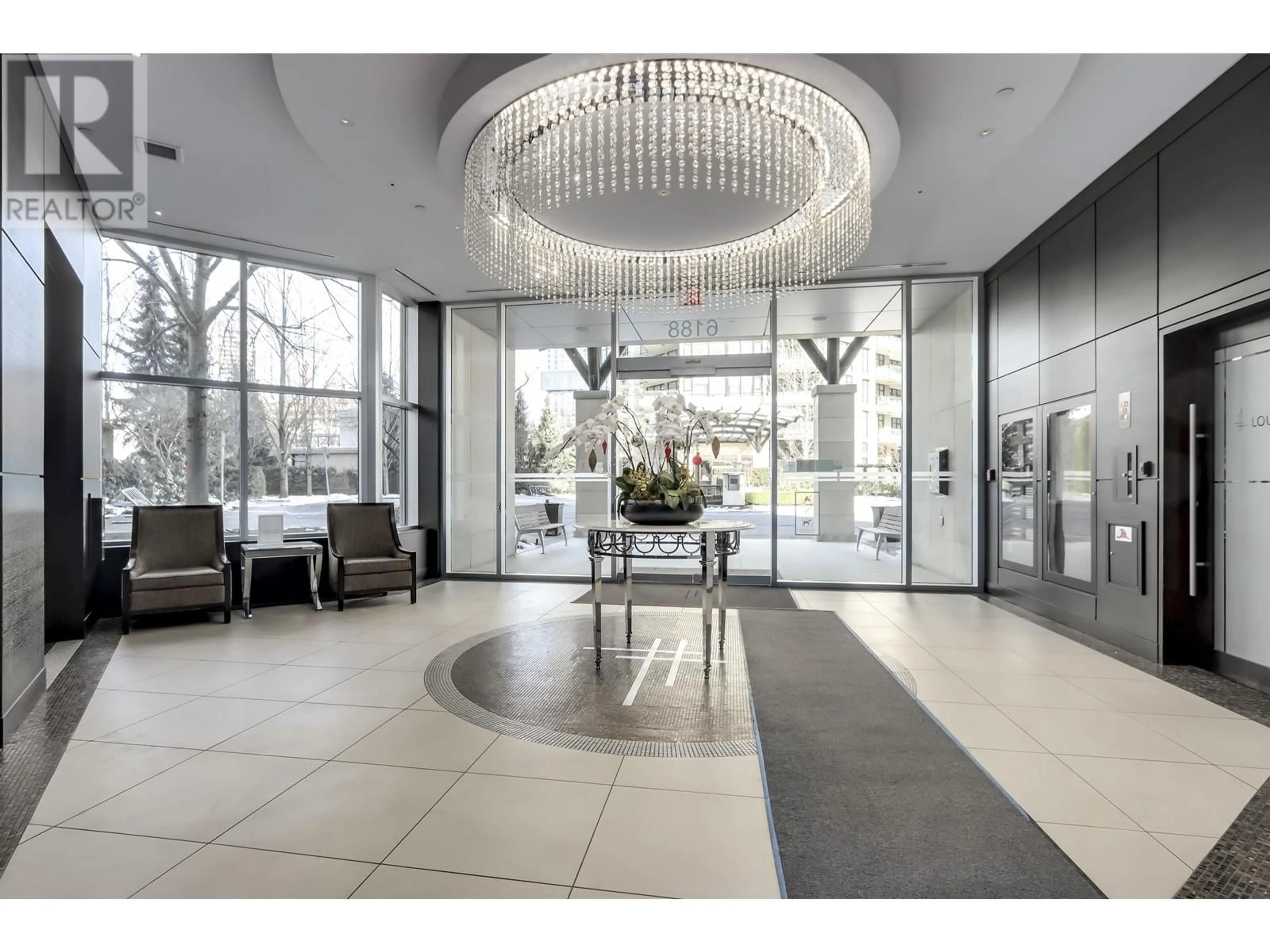 Indoor foyer for 2504 - 6188 WILSON AVENUE, Burnaby British Columbia V5H0A5