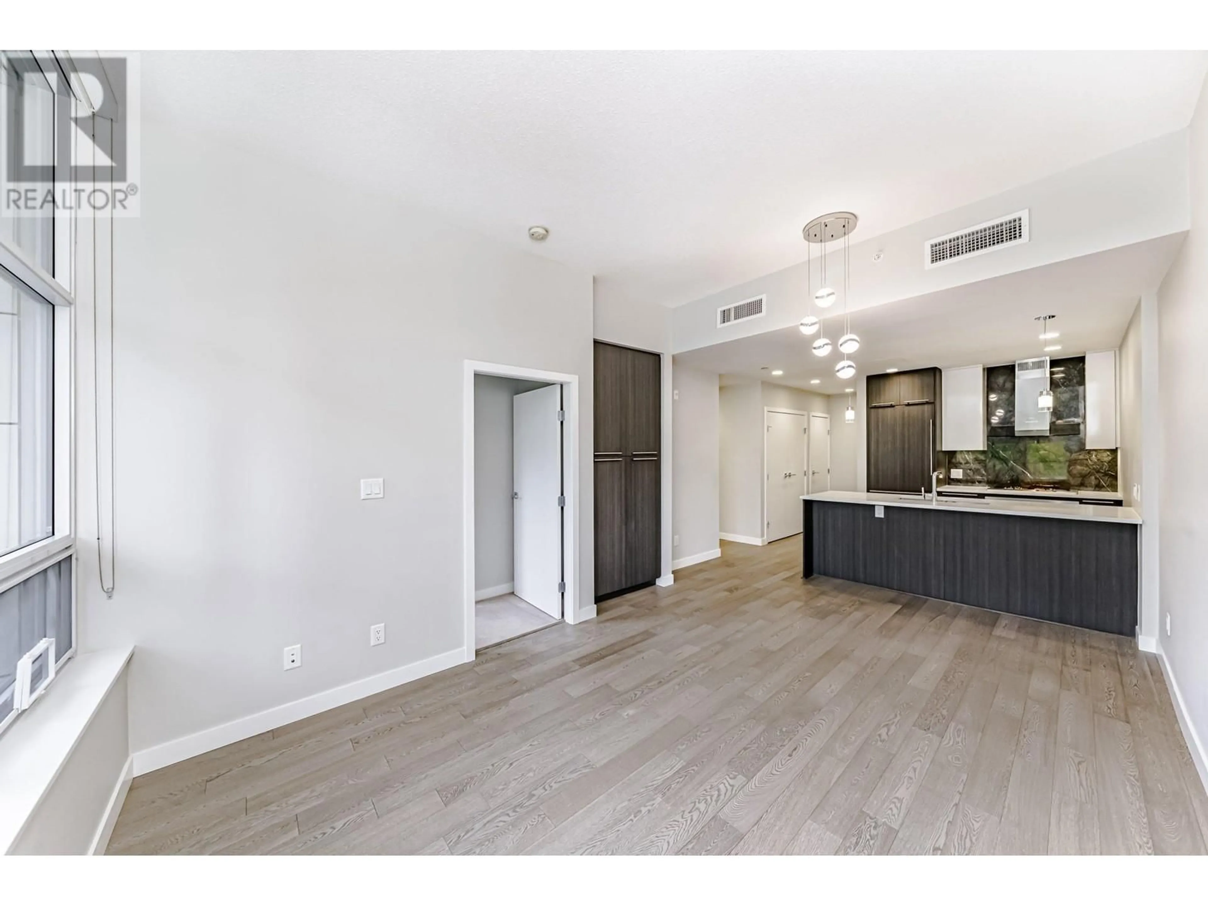 A pic of a room for 109 - 5033 CAMBIE STREET, Vancouver British Columbia V5Z0H6