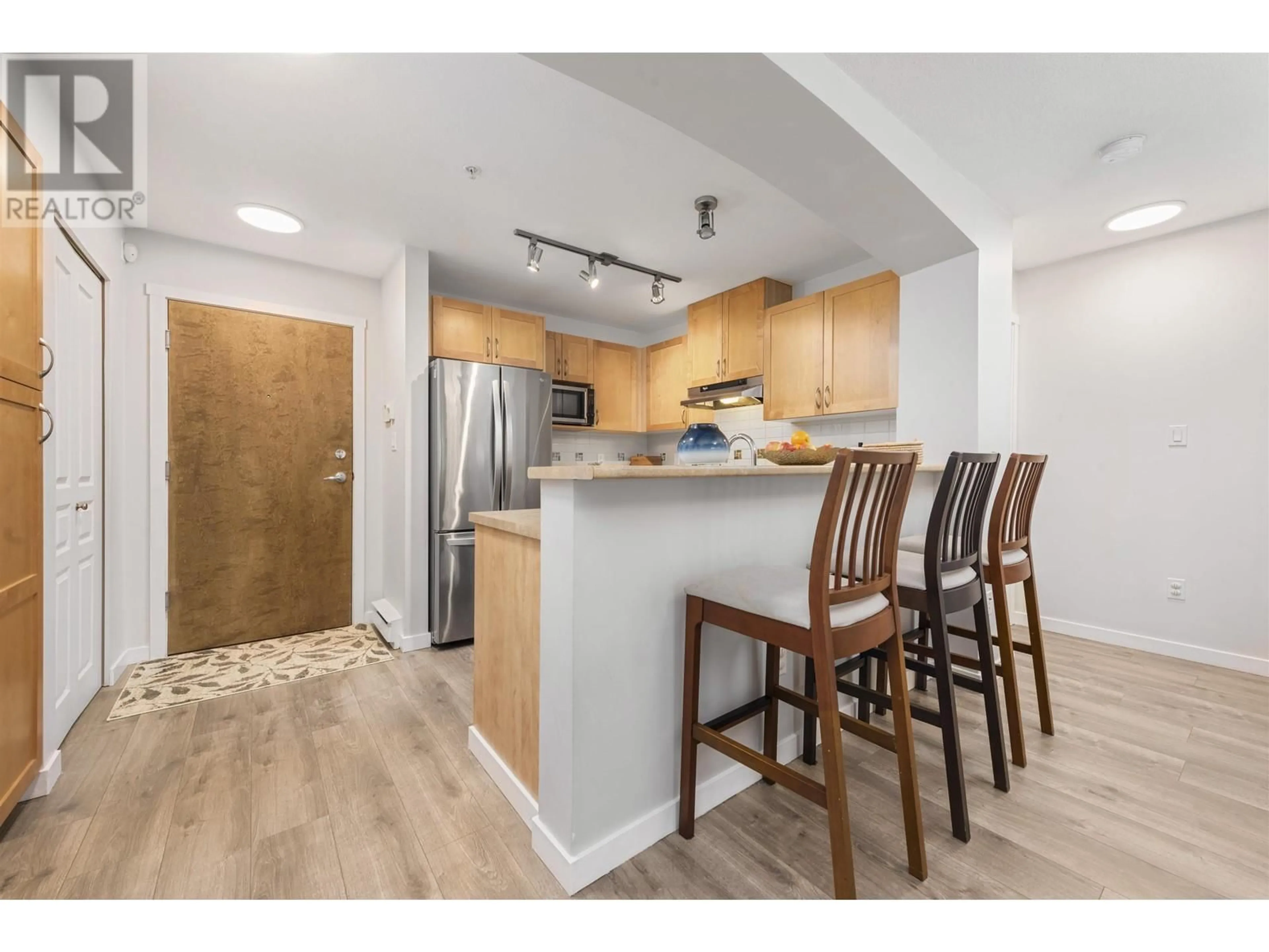 Open concept kitchen, unknown for 212 - 2959 SILVER SPRINGS BOULEVARD, Coquitlam British Columbia V3E3S5