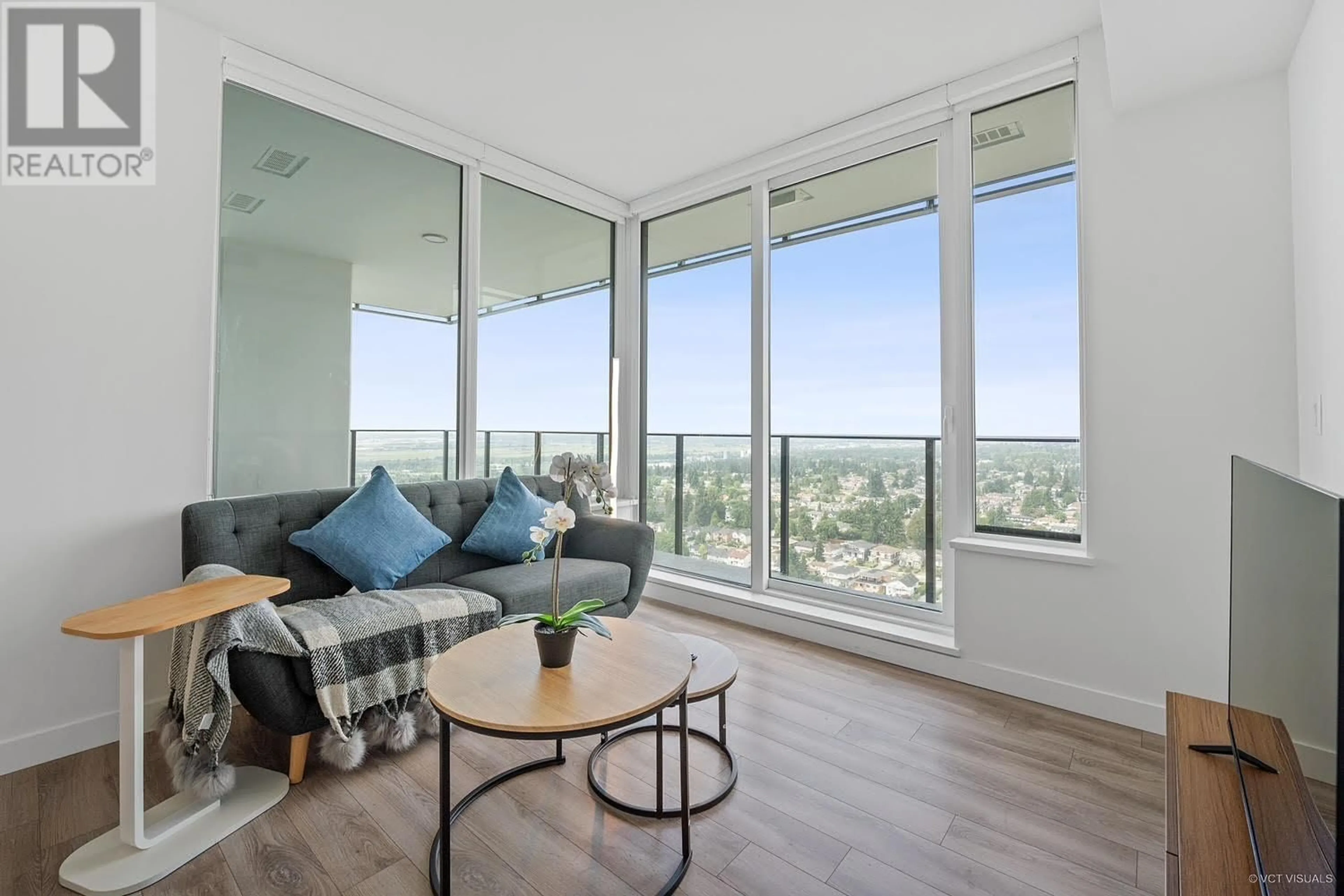 Living room with furniture, unknown for 2709 - 6699 DUNBLANE AVENUE, Burnaby British Columbia V5H0J8