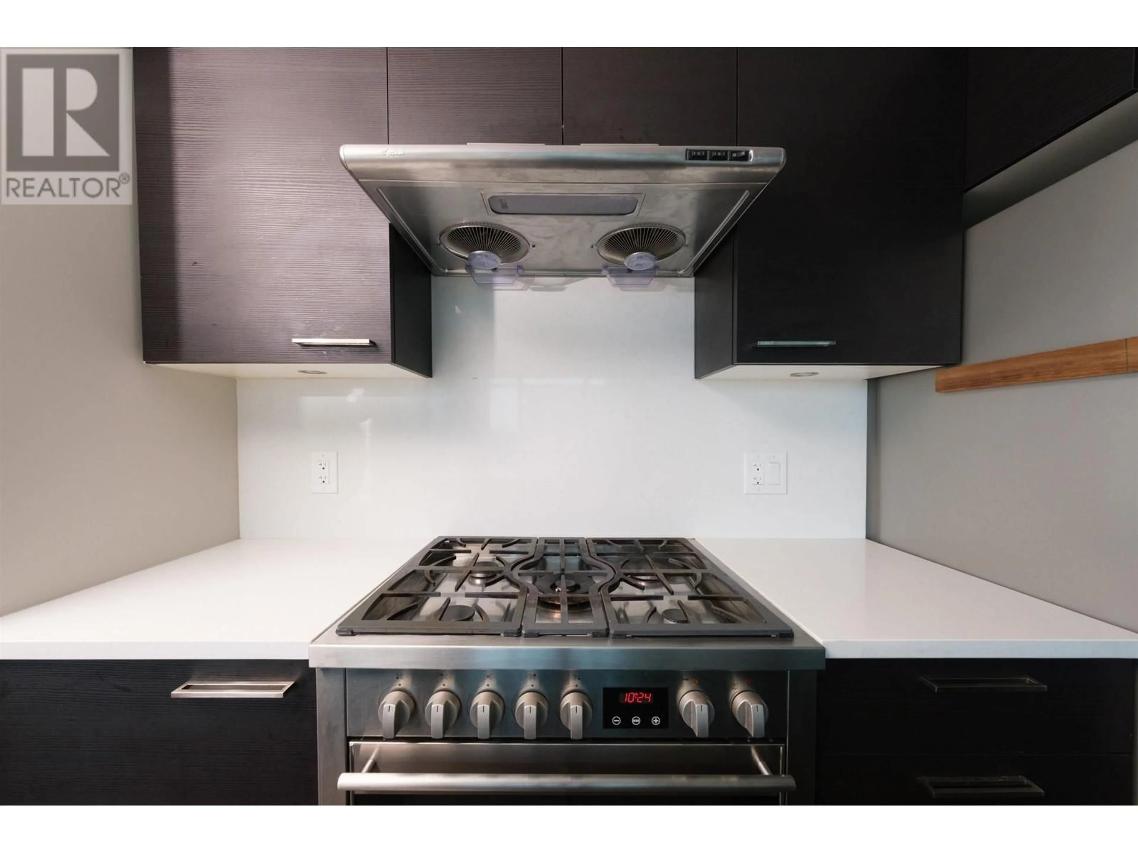 Standard kitchen, ceramic/tile floor for 1601 - 6188 NO. 3 ROAD, Richmond British Columbia V6Y0J3