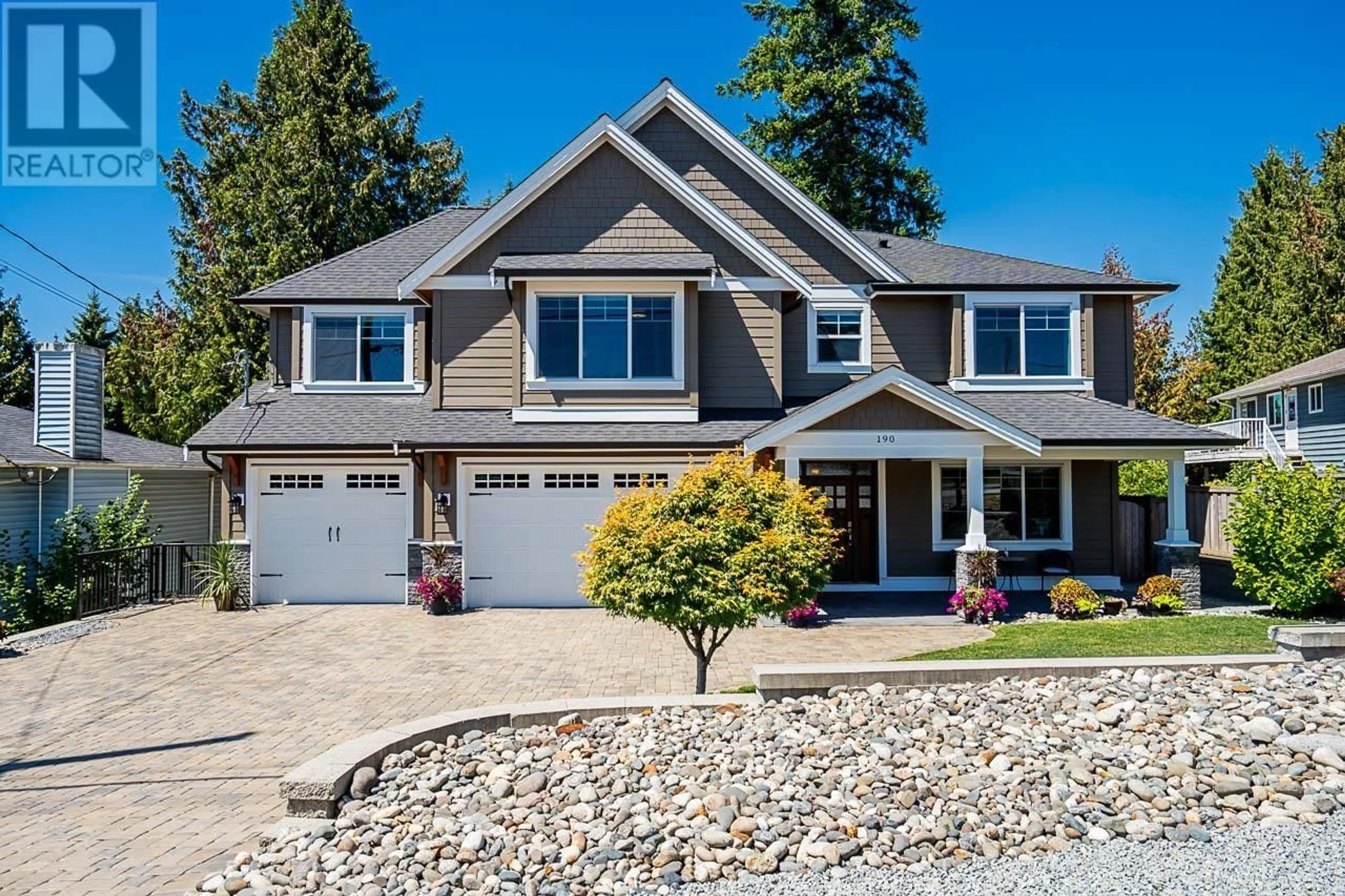 Home with vinyl exterior material, street for 190 FINNIGAN STREET, Coquitlam British Columbia V3K5J1