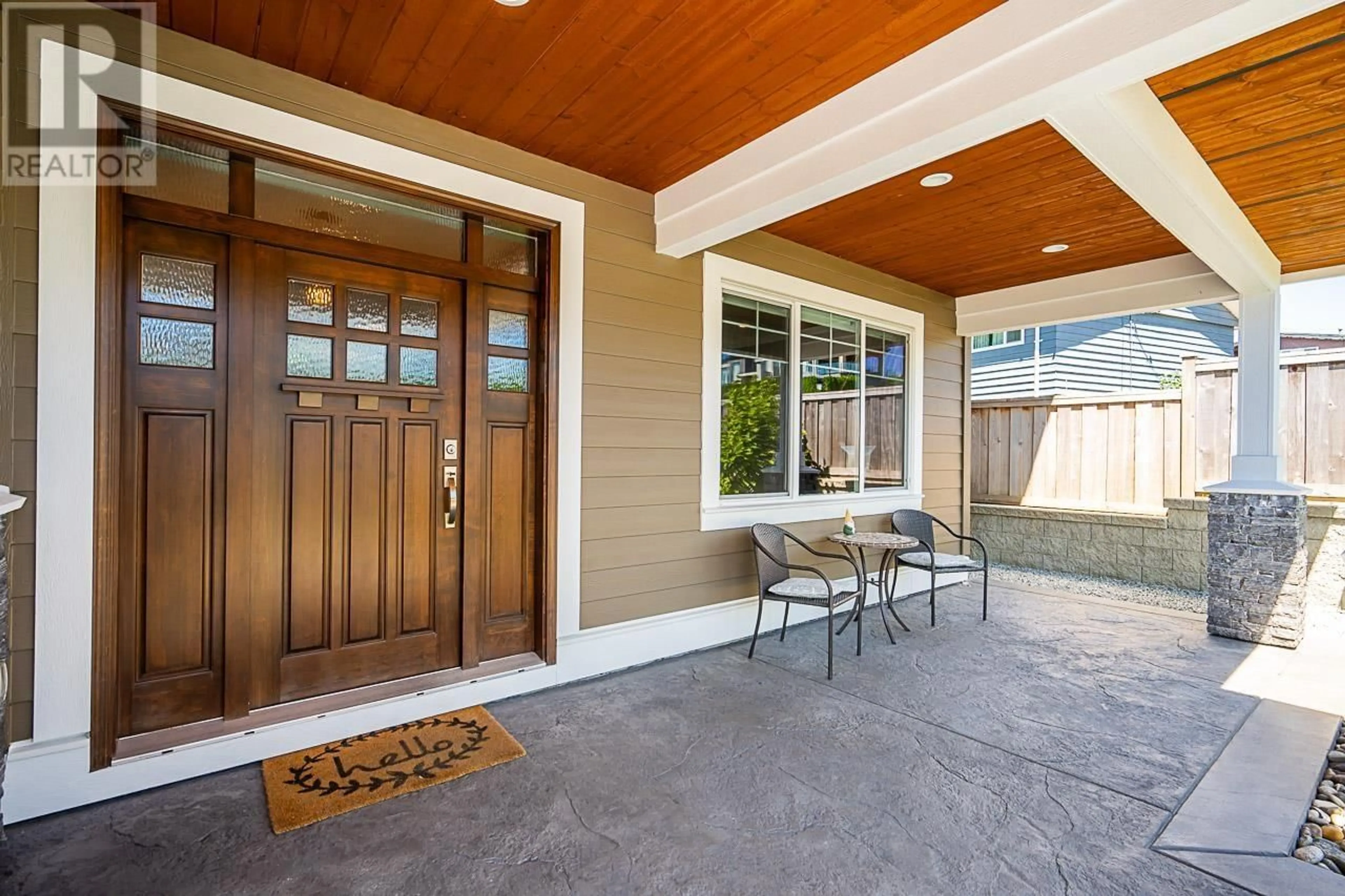 Indoor entryway for 190 FINNIGAN STREET, Coquitlam British Columbia V3K5J1