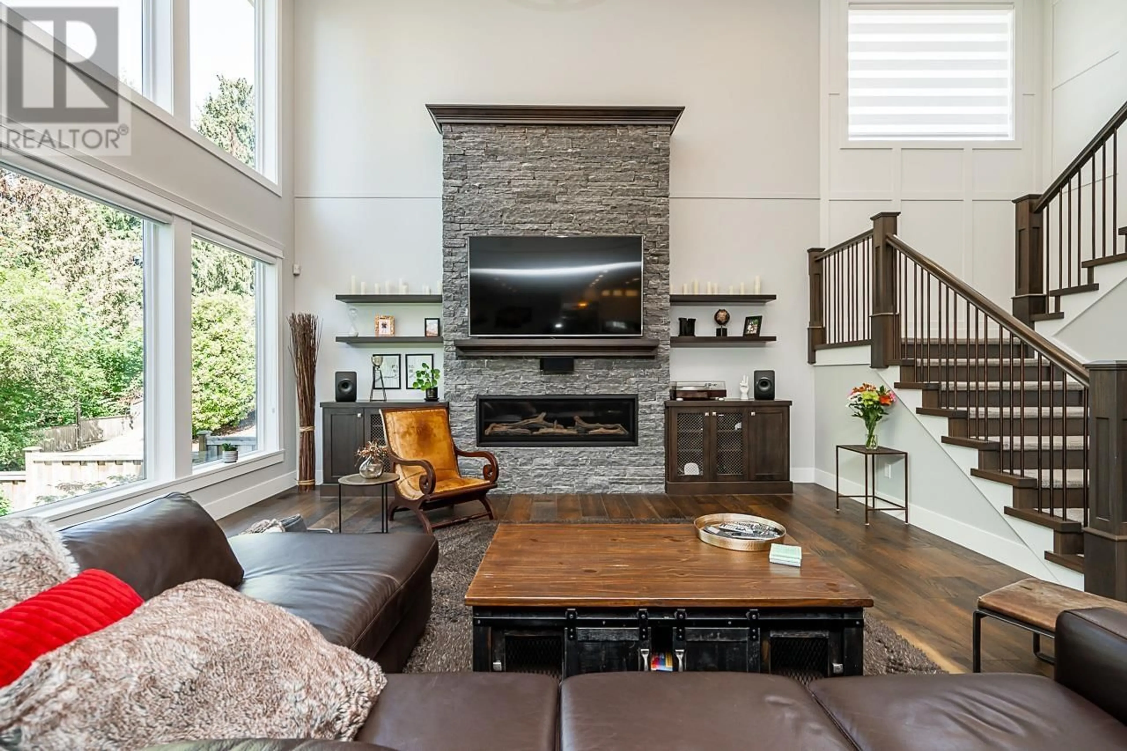 Living room with furniture, unknown for 190 FINNIGAN STREET, Coquitlam British Columbia V3K5J1