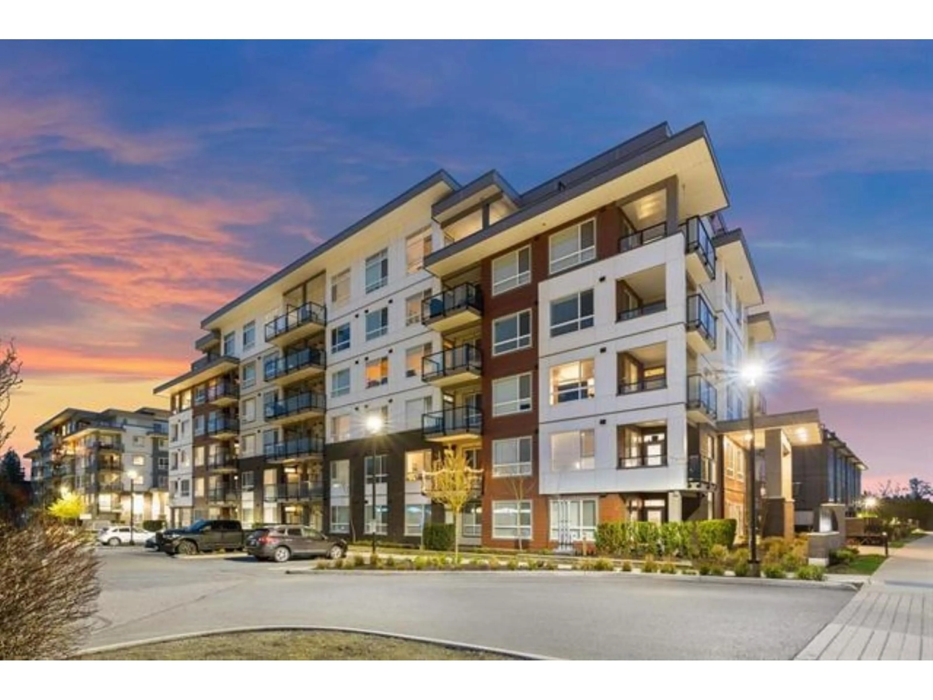 Unknown for 305 - 1514 MCCALLUM, Abbotsford British Columbia V2S8A3