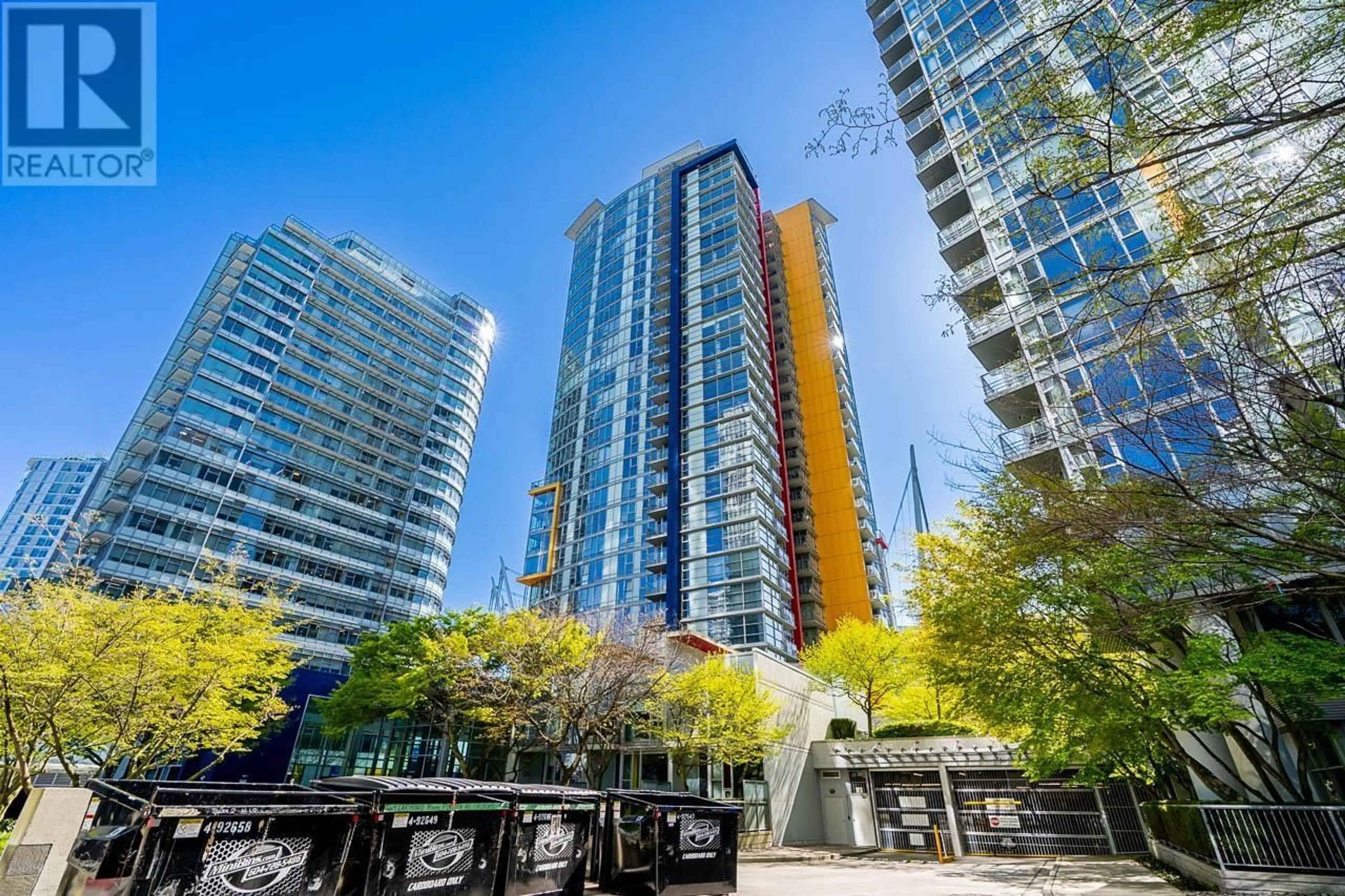 Patio, city buildings view from balcony for 2803 - 111 GEORGIA STREET, Vancouver British Columbia V6B1T8