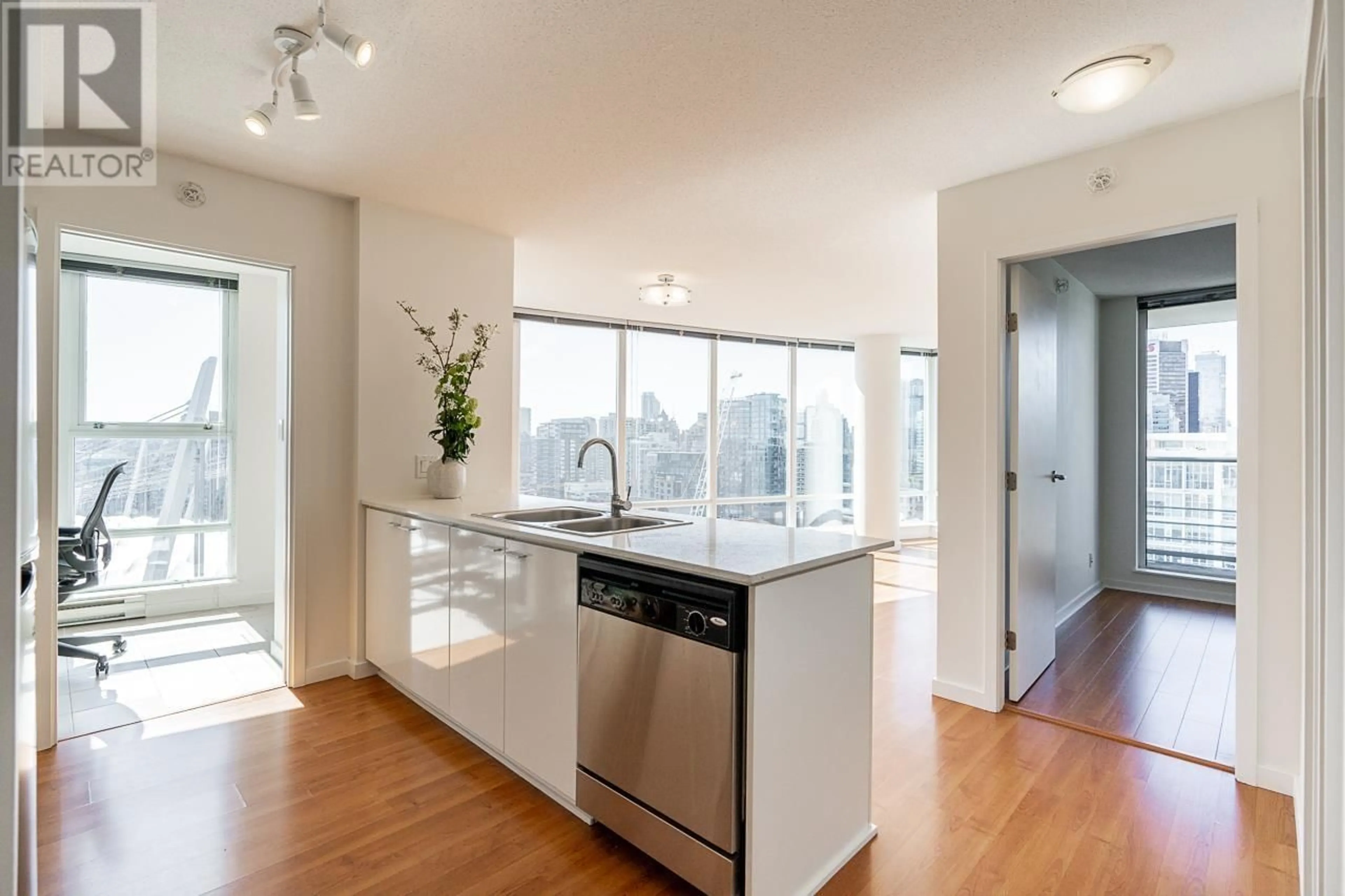 Open concept kitchen, unknown for 2803 - 111 GEORGIA STREET, Vancouver British Columbia V6B1T8