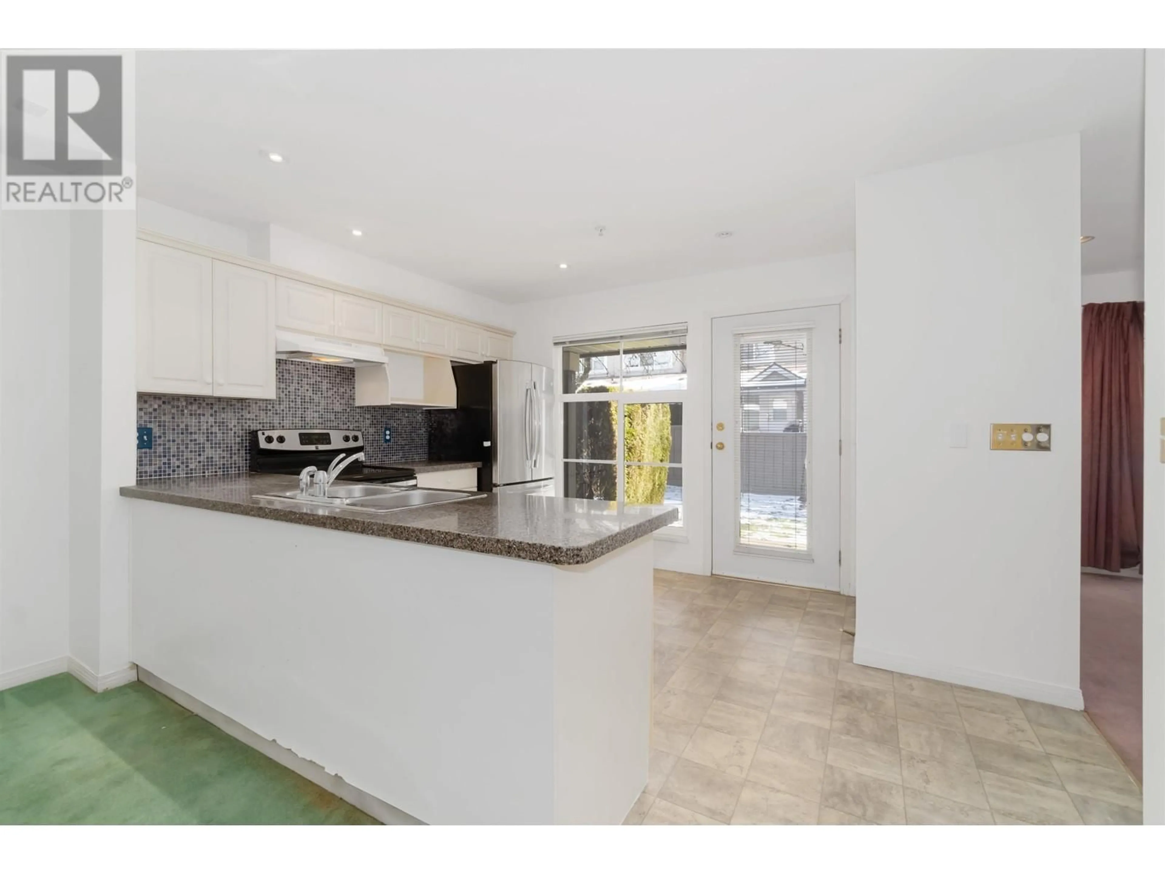 Open concept kitchen, unknown for 96 - 758 RIVERSIDE DRIVE, Port Coquitlam British Columbia V3B7V8