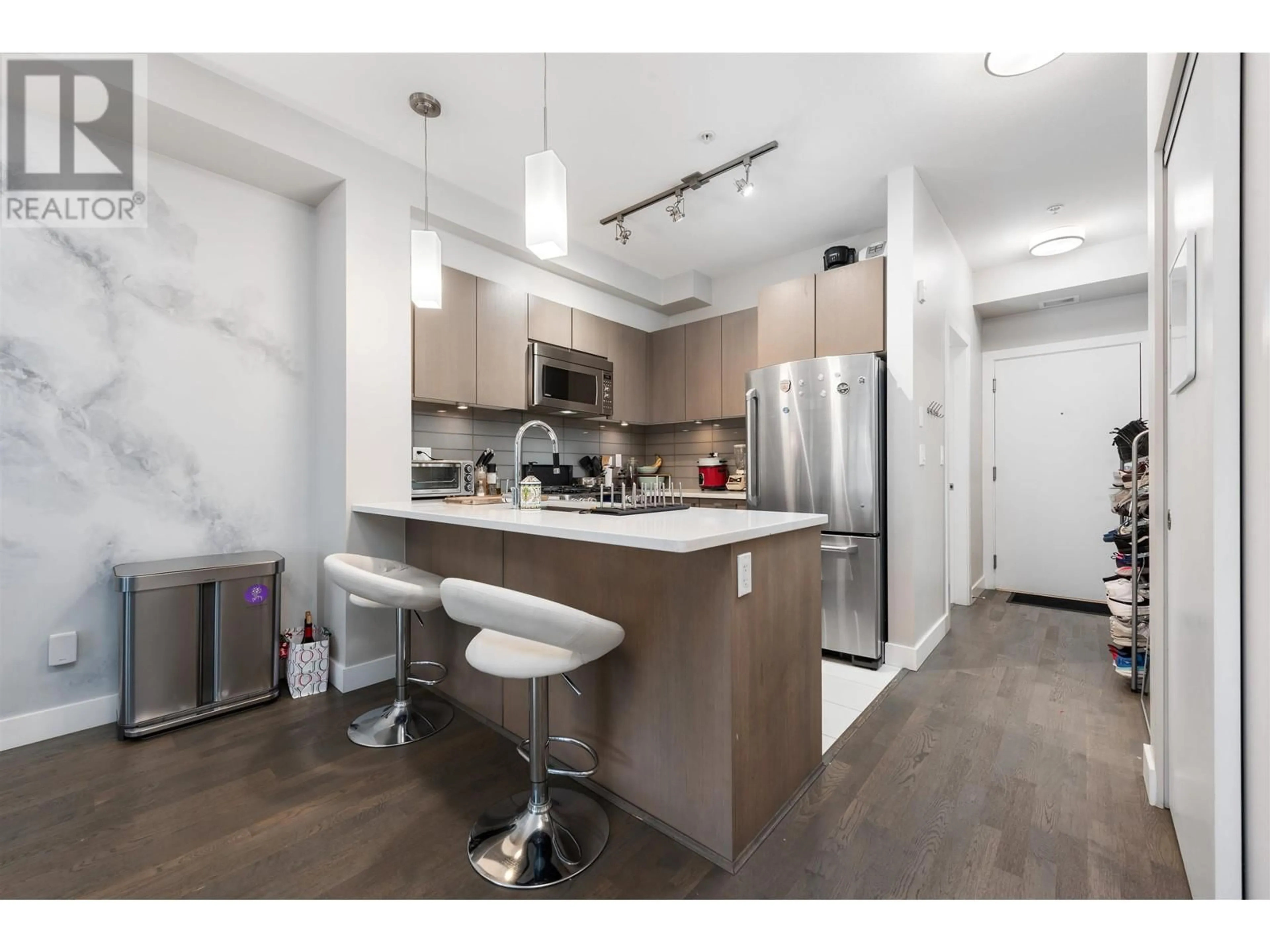 Open concept kitchen, unknown for 516 - 10033 RIVER DRIVE, Richmond British Columbia V6X0L2