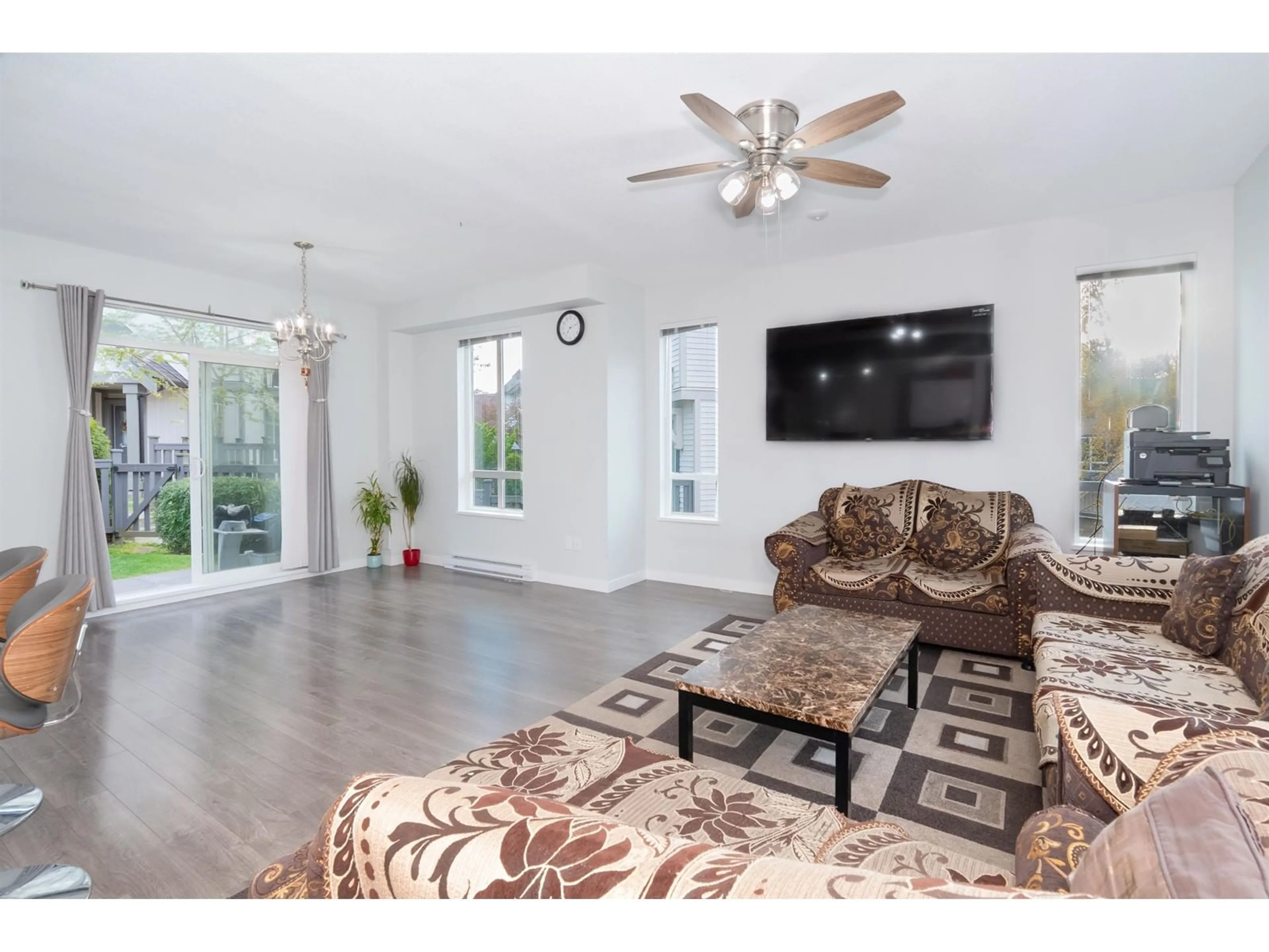 Living room with furniture, unknown for 48 - 30930 WESTRIDGE, Abbotsford British Columbia V2T0H6